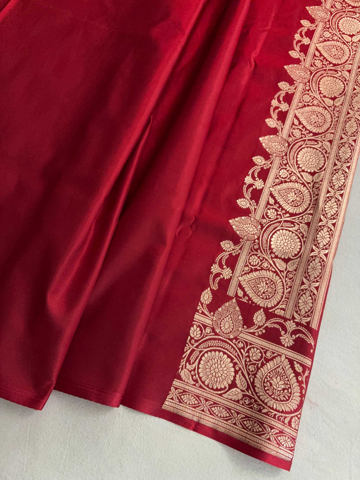 Maroon Shaded Fancy Motif Satin Silk Banarasi Saree