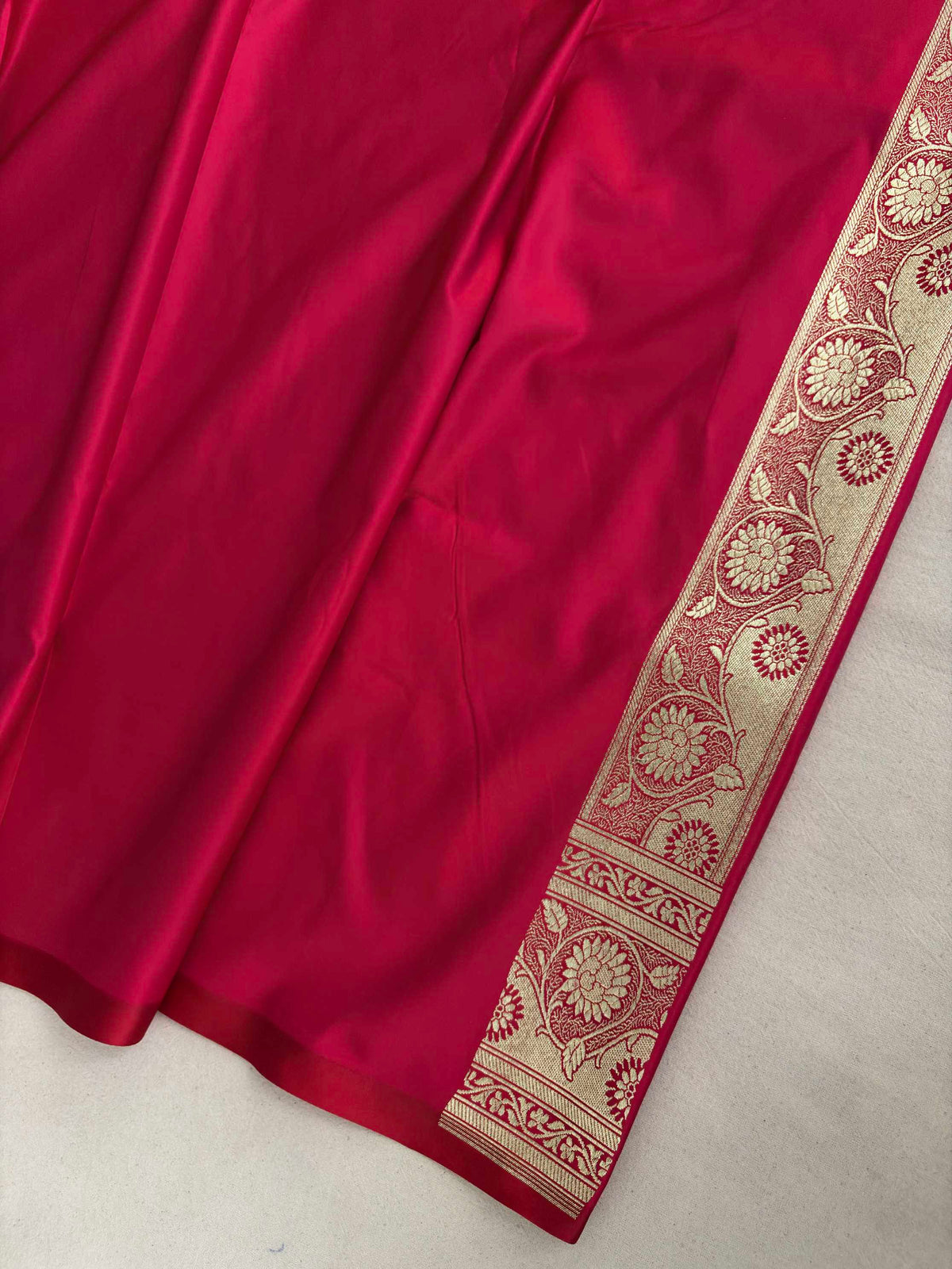 Red Pink Shaded Soft Kataan Silk Banarasi Saree Light Gold Work