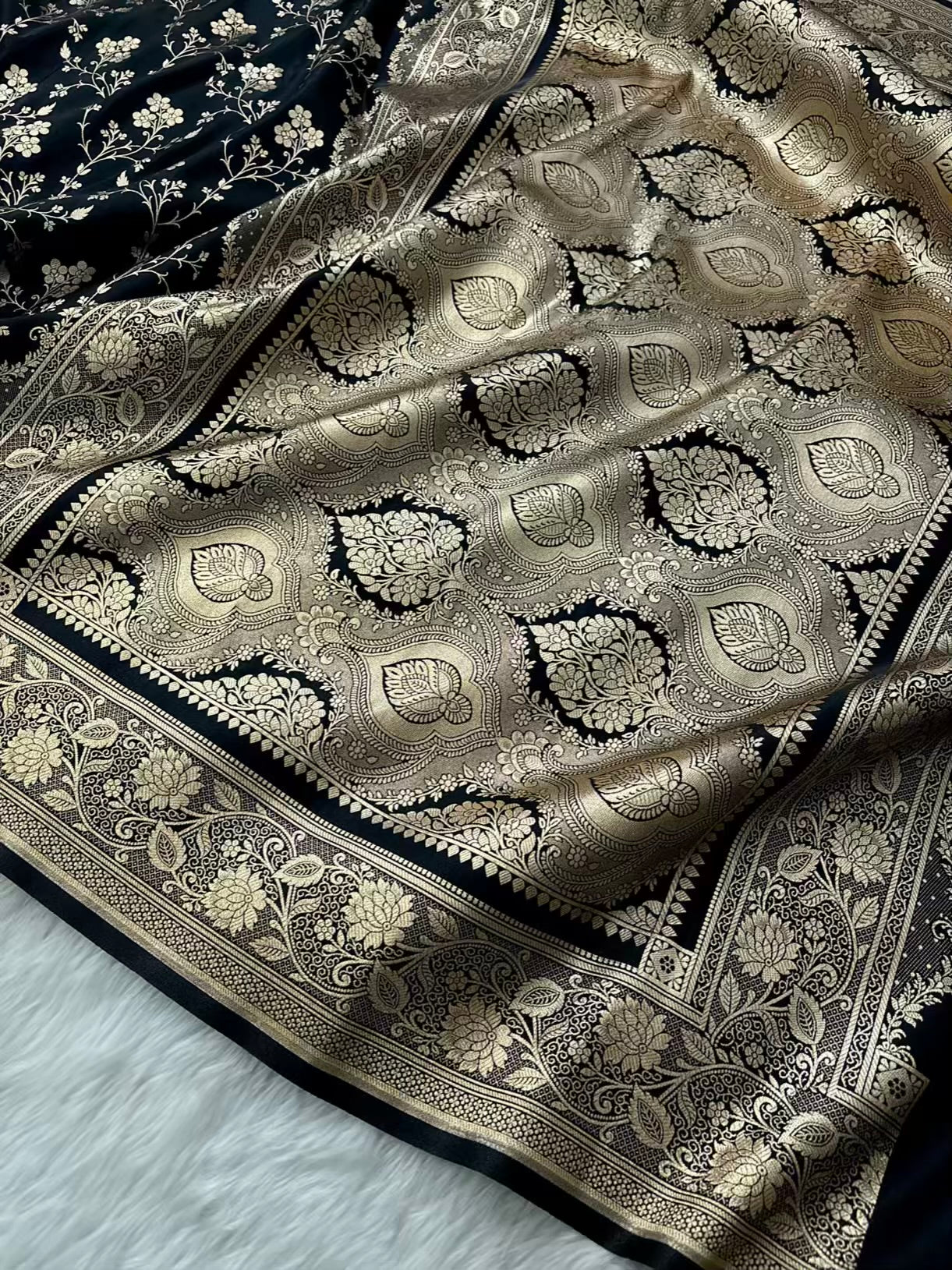 Black Beauty Satin Silk Banarasi Saree Floral Jaal