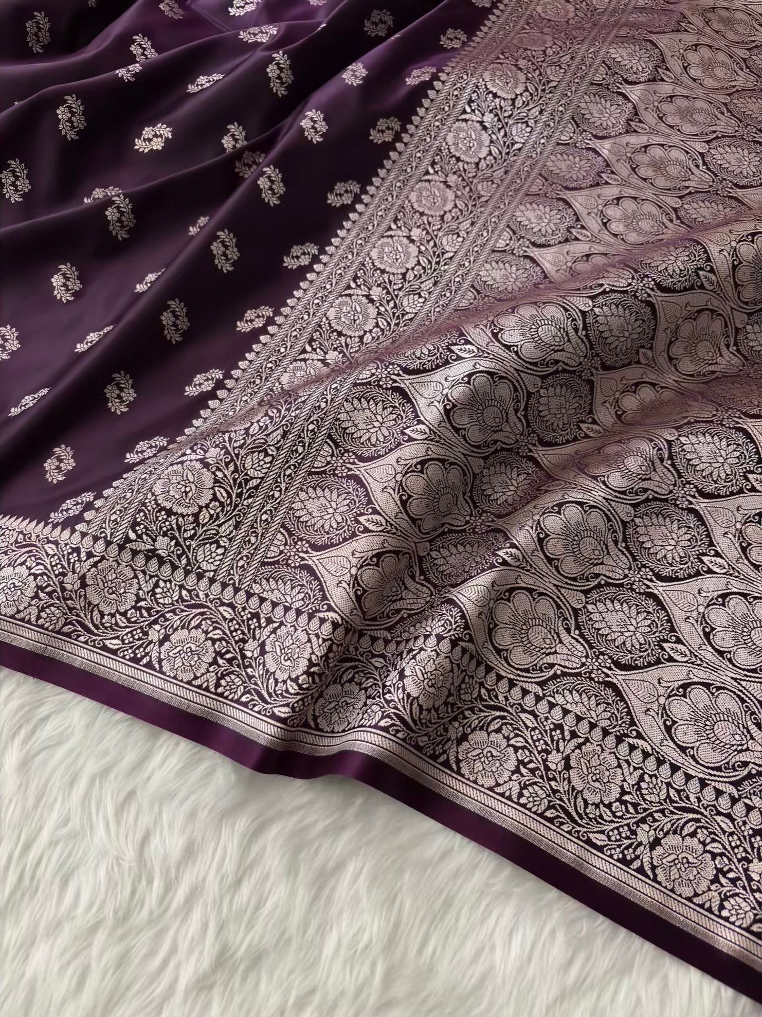 Deep Purple Star Motif Soft Kataan Silk Banarasi Saree In Silver Zari