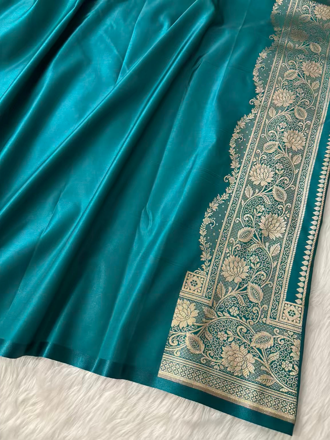 Rama Green Satin Silk Banarasi Saree Floral Jaal