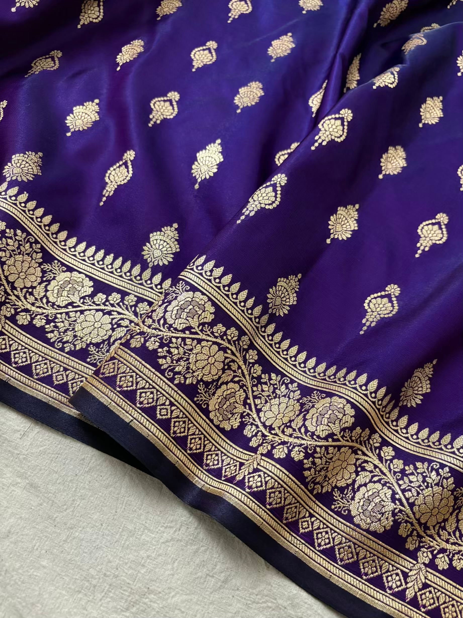 Baigni Satin Silk Banarasi Saree