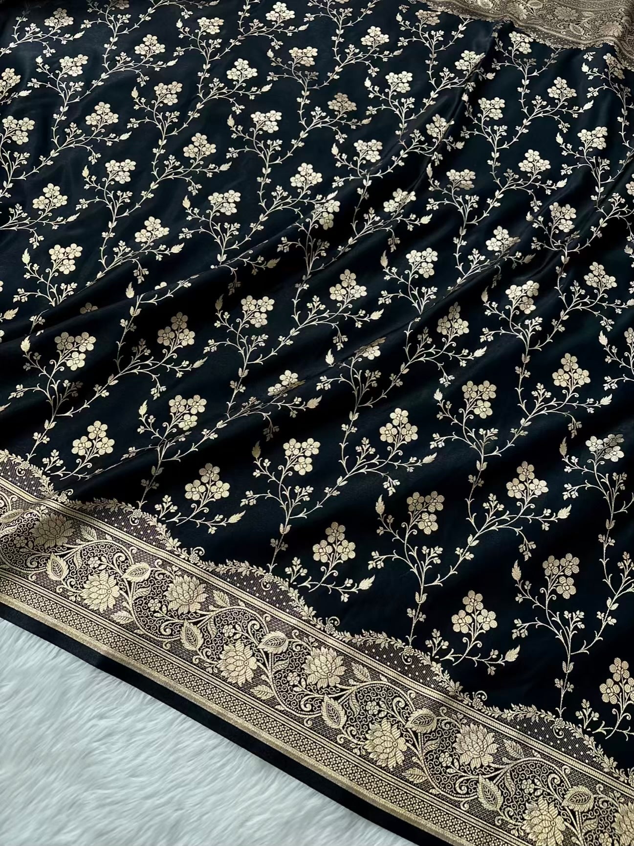 Black Beauty Satin Silk Banarasi Saree Floral Jaal