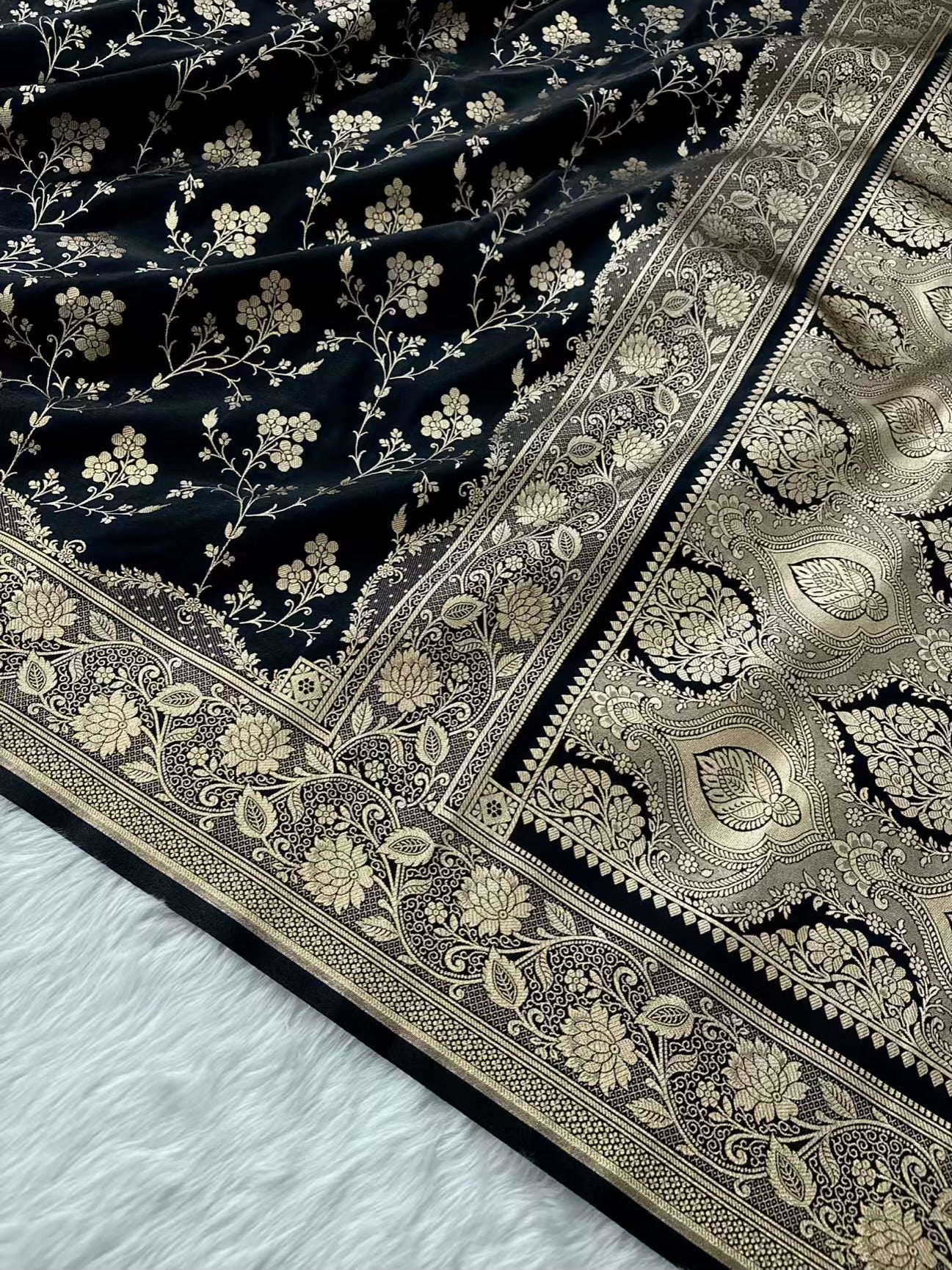 Black Beauty Satin Silk Banarasi Saree Floral Jaal