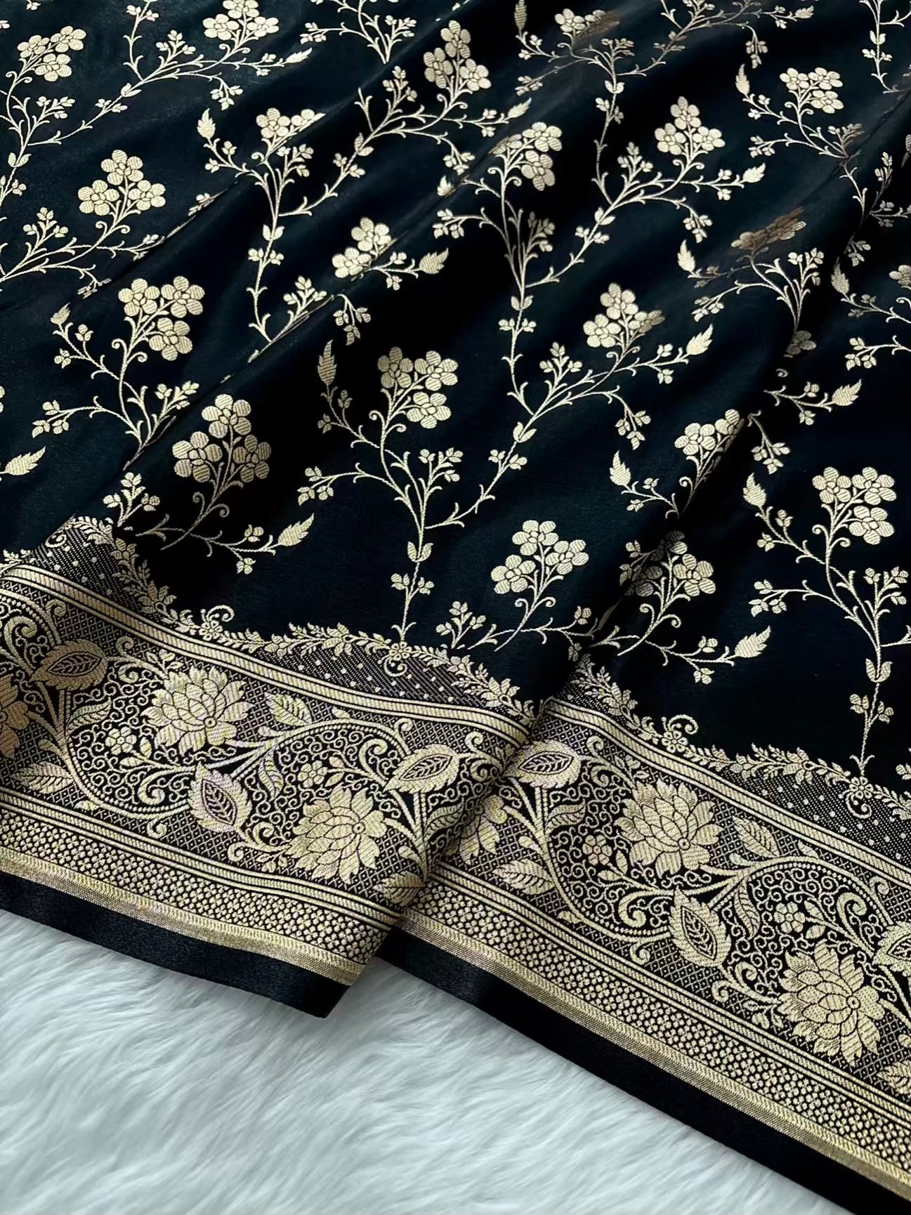 Black Beauty Satin Silk Banarasi Saree Floral Jaal