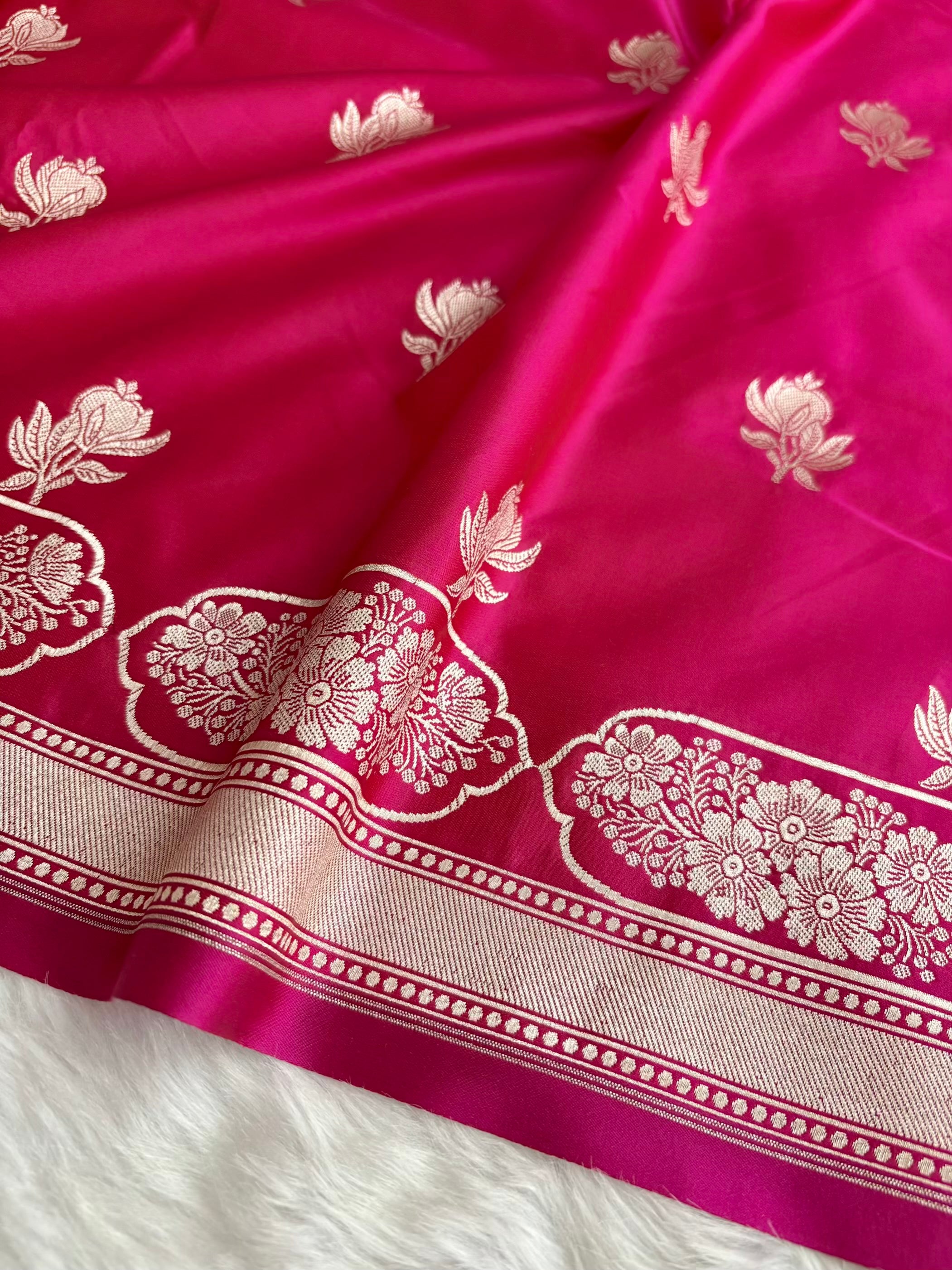 Rani Pink With Red Shaded Soft Kataan Silk Banarasi Saree