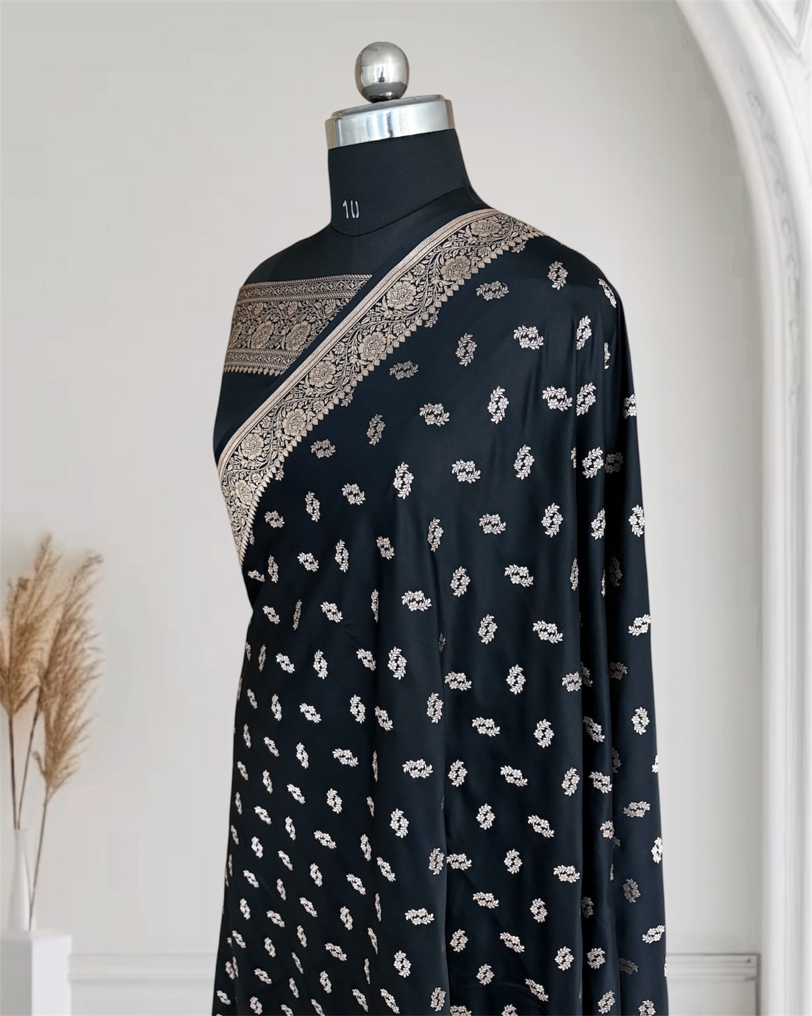 Black Star Motif Soft Kataan Silk Banarasi Saree In Silver Zari