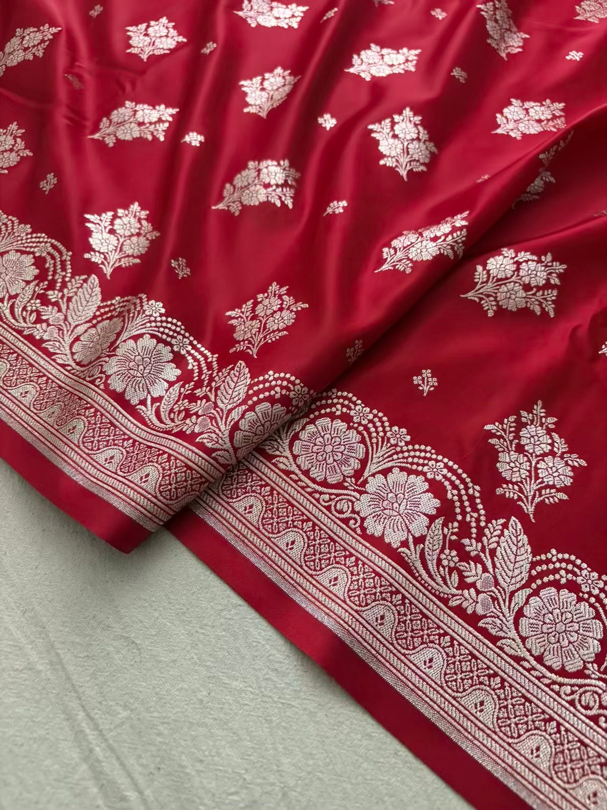 Red Soft Kataan Silk Motif Banarasi Saree In Silver Zari