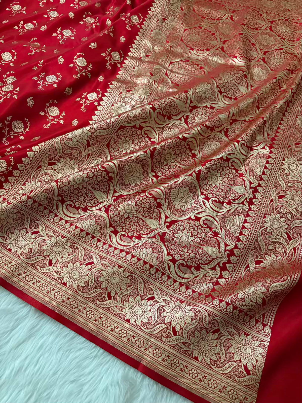 Red Floral Buti Satin Silk Banarasi Saree