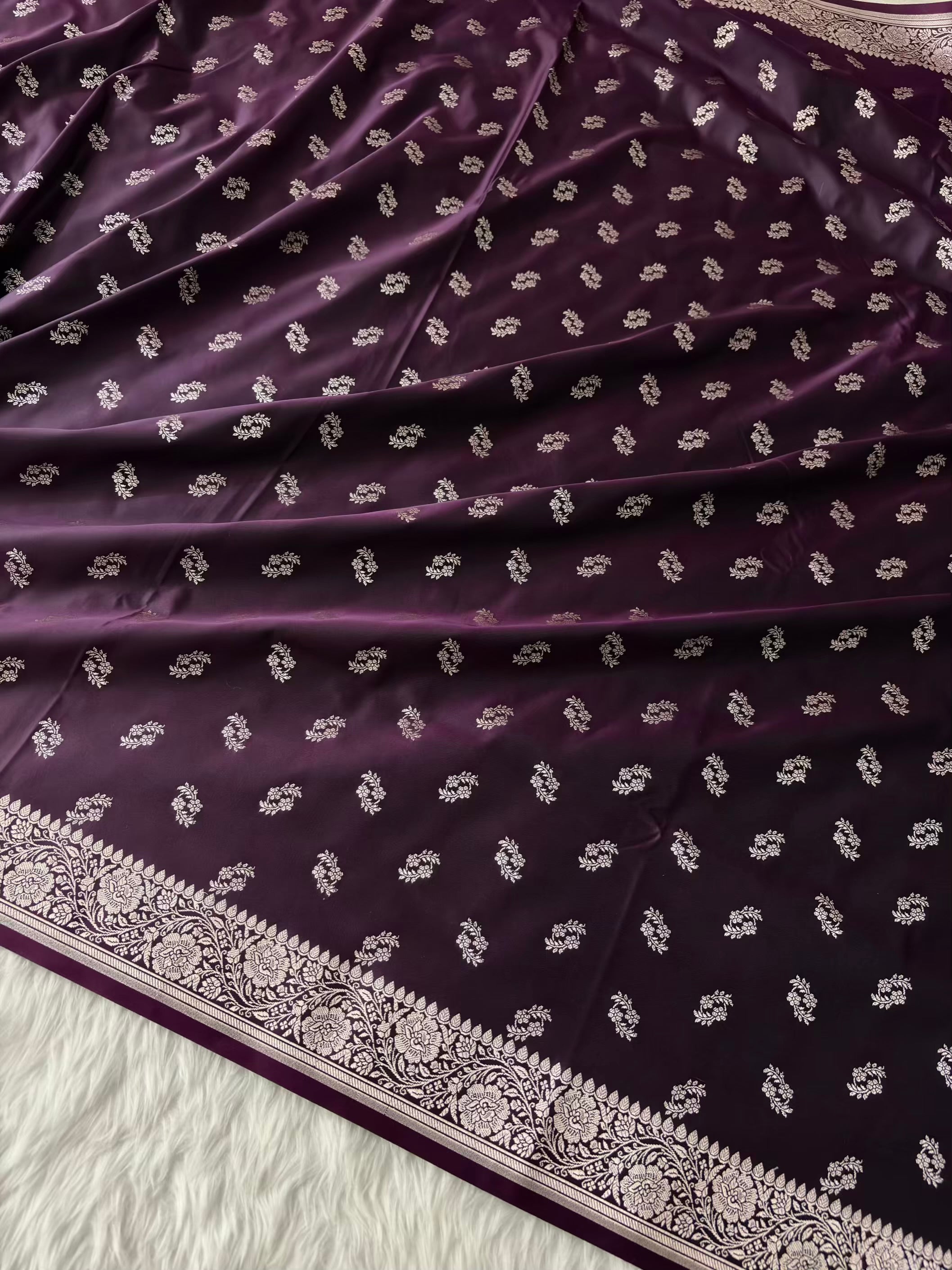 Deep Purple Star Motif Soft Kataan Silk Banarasi Saree In Silver Zari