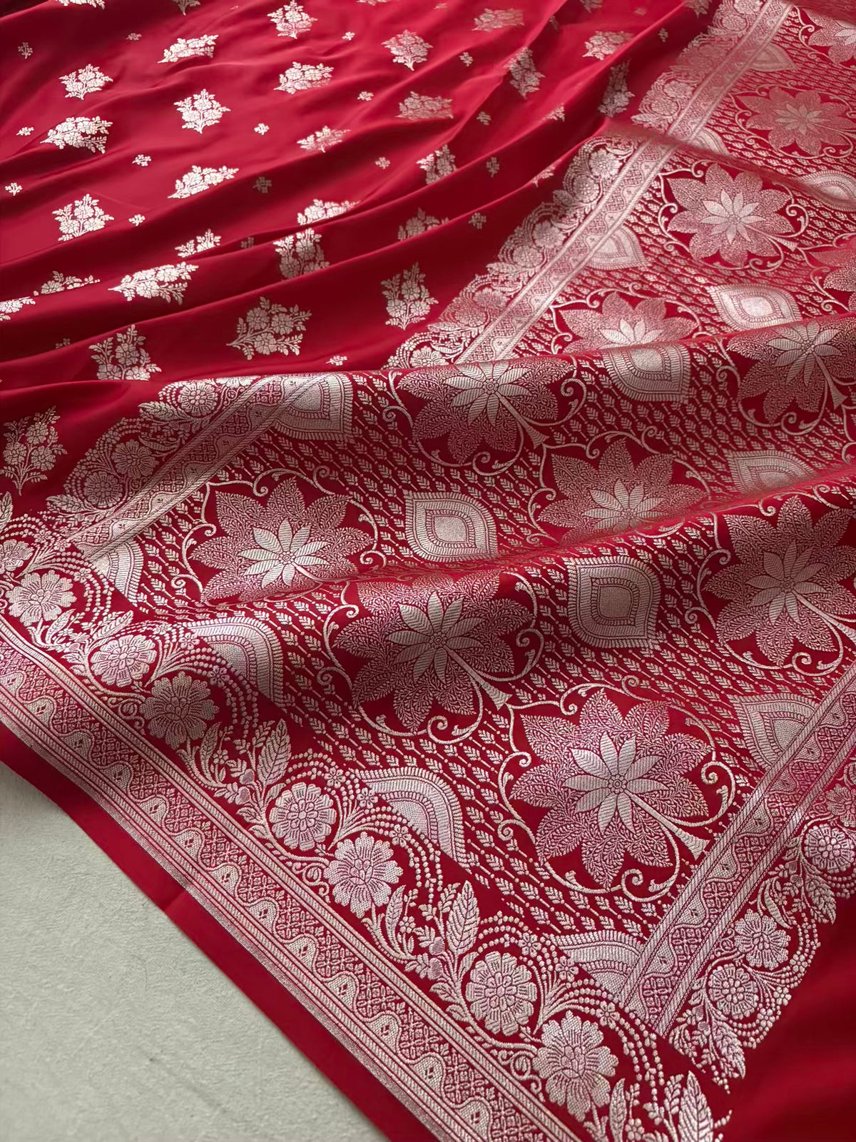 Red Soft Kataan Silk Motif Banarasi Saree In Silver Zari
