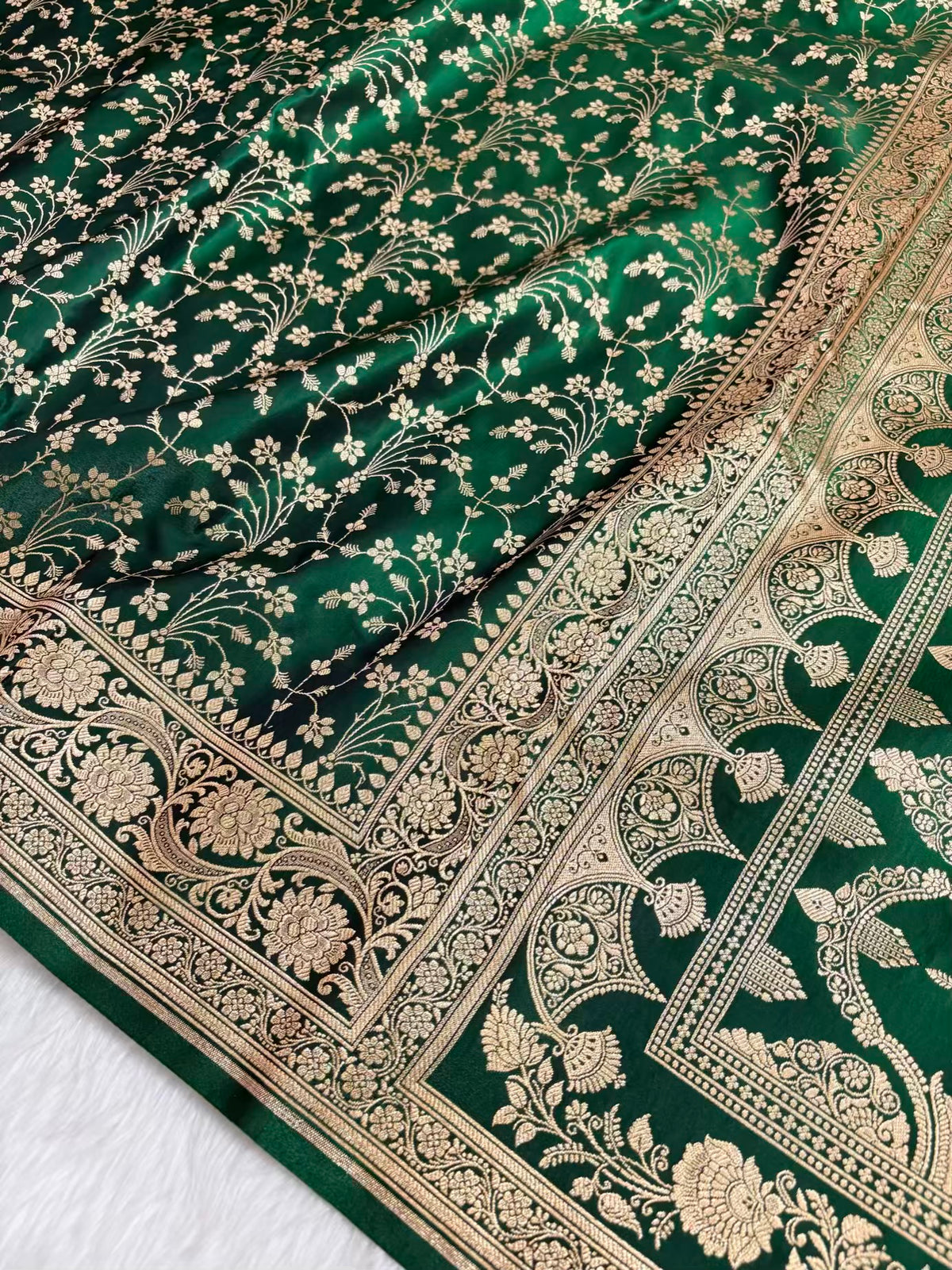 Heavy Jaal Satin Silk Banarasi Saree Botel Green Shades
