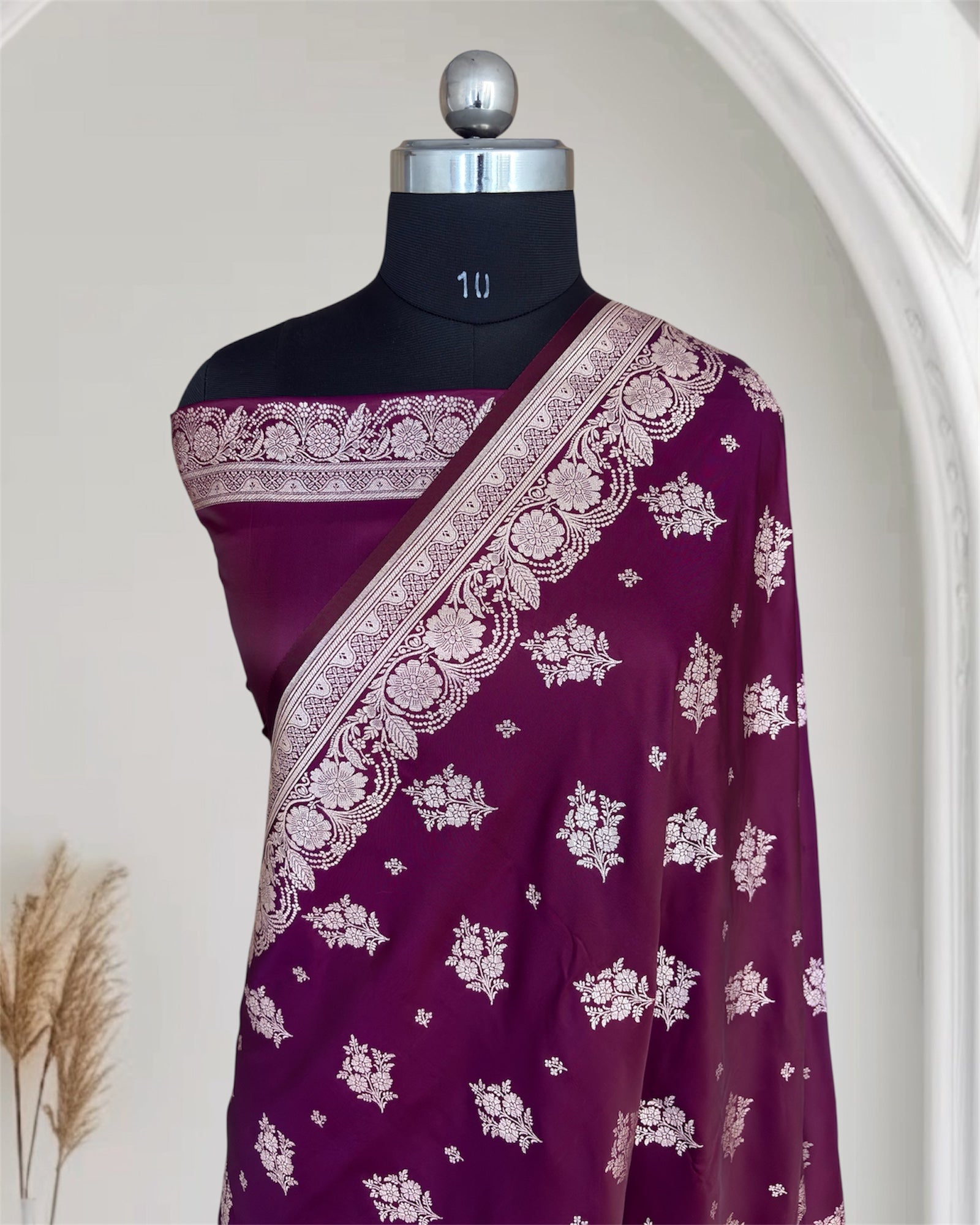 Magenta Soft Kataan Silk Motif Banarasi Saree In Silver Zari