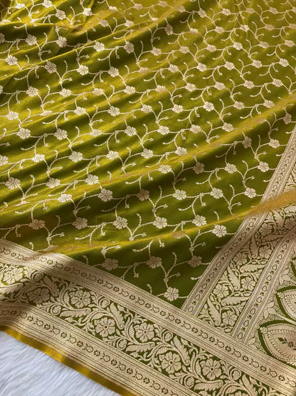 Mehdi Green Motif Jaal Satin Silk Banarasi saree