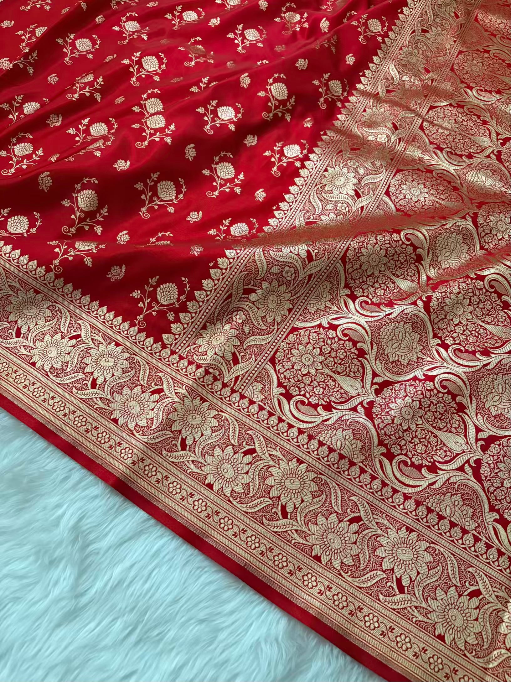 Red Floral Buti Satin Silk Banarasi Saree