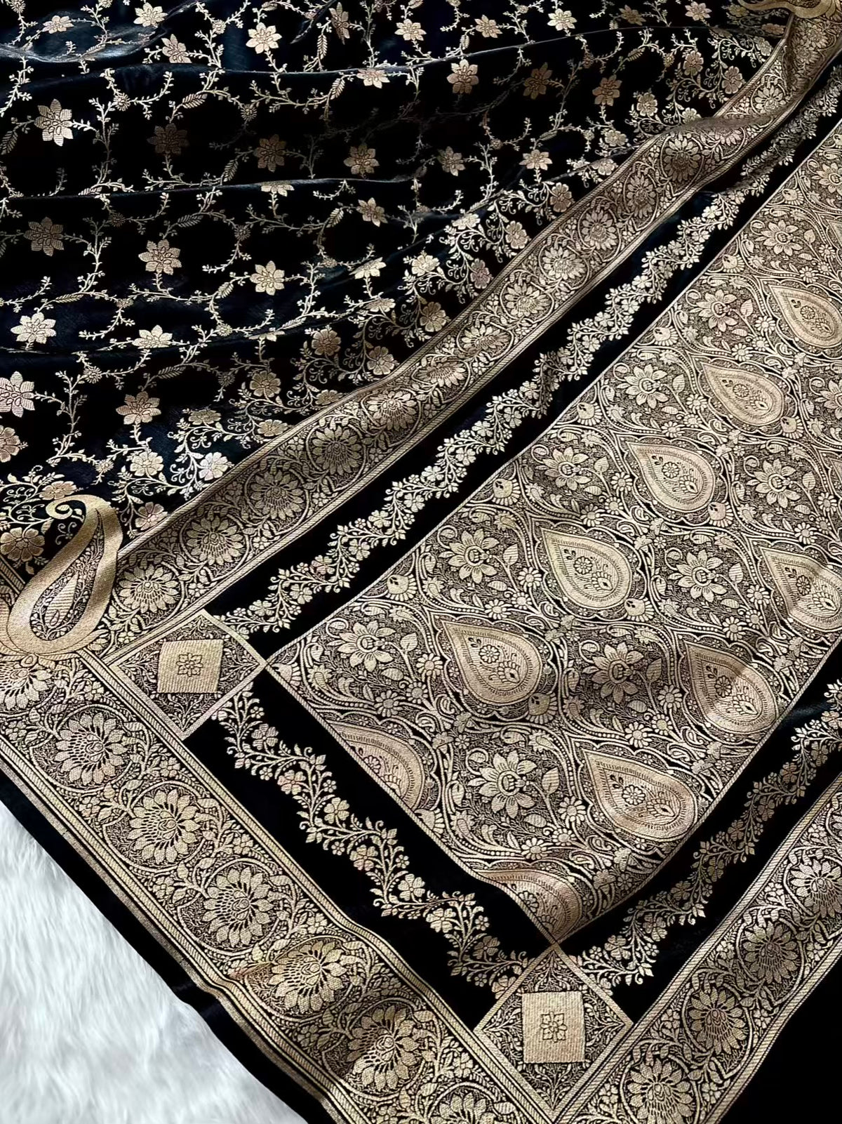 Black Beauty Satin Silk Banarasi Saree Floral Jaal