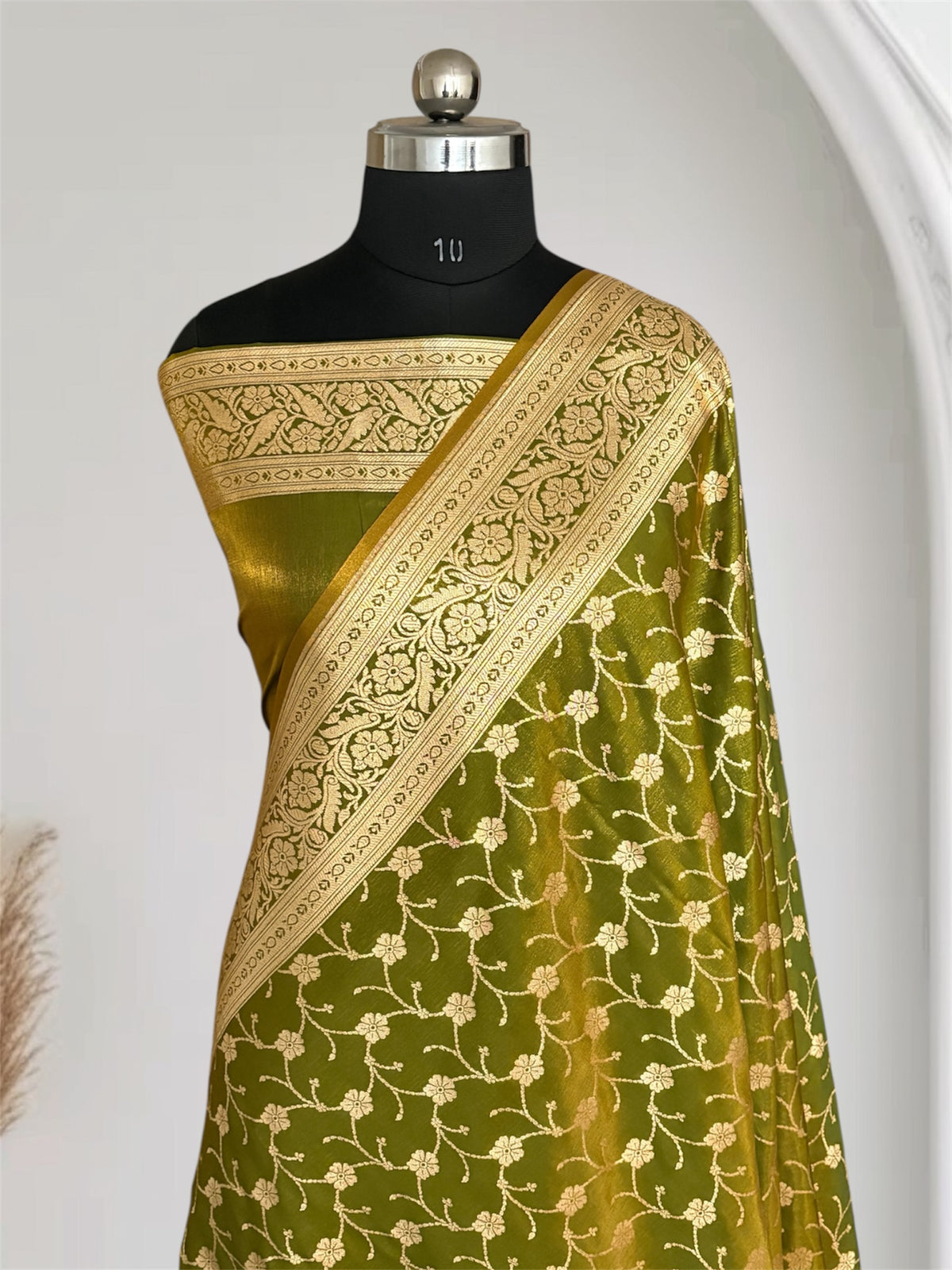 Mehdi Green Motif Jaal Satin Silk Banarasi saree