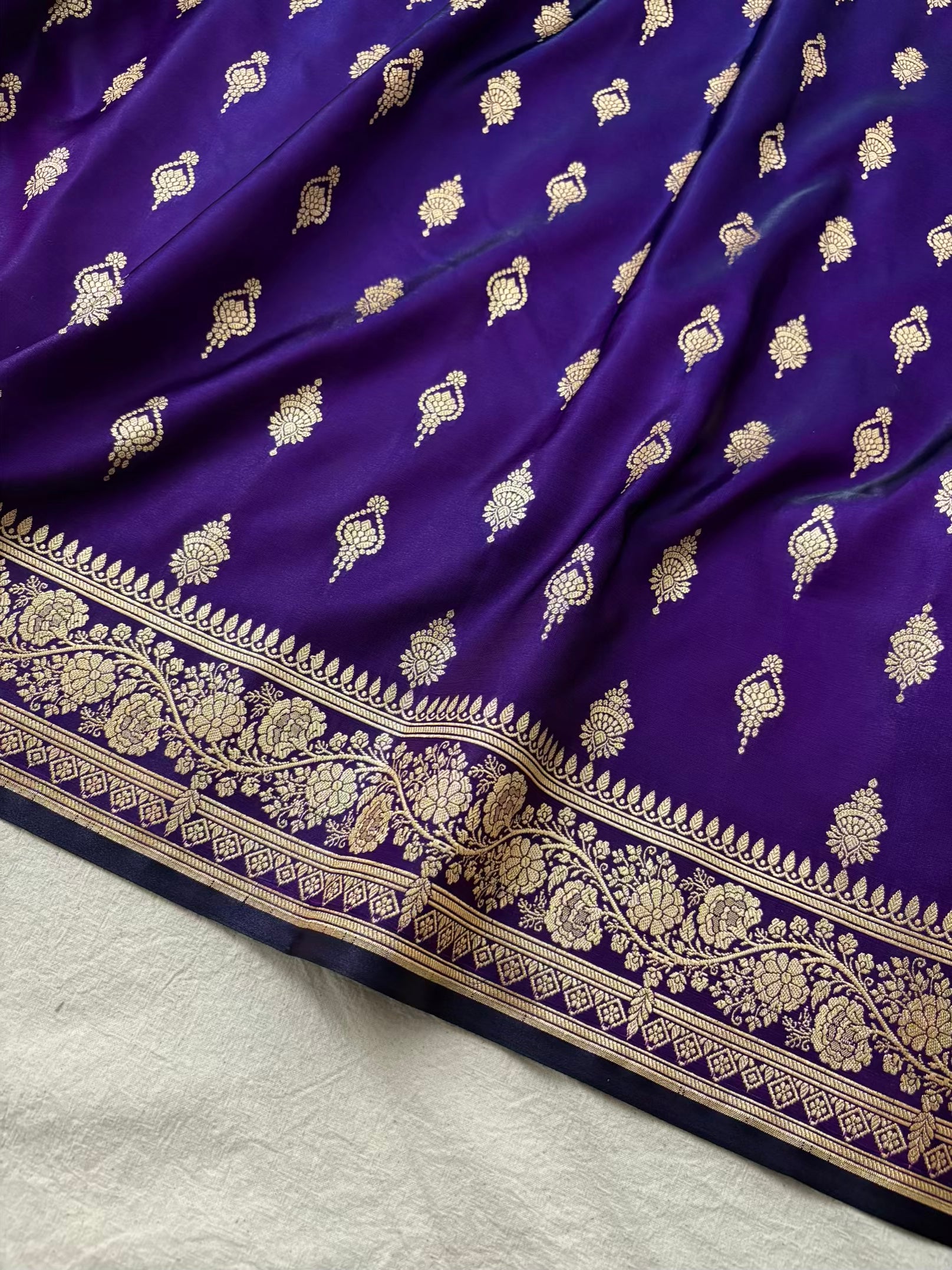 Baigni Satin Silk Banarasi Saree