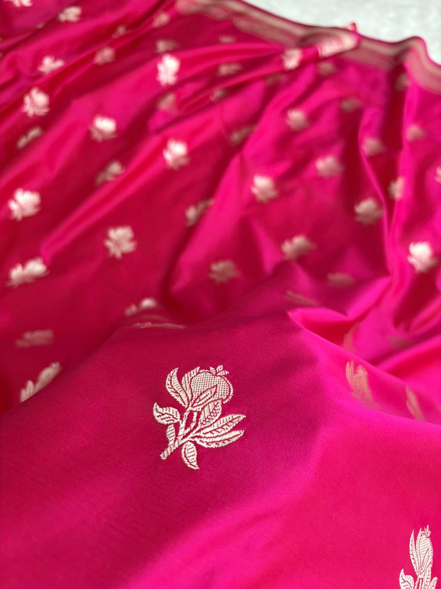 Rani Pink With Red Shaded Soft Kataan Silk Banarasi Saree