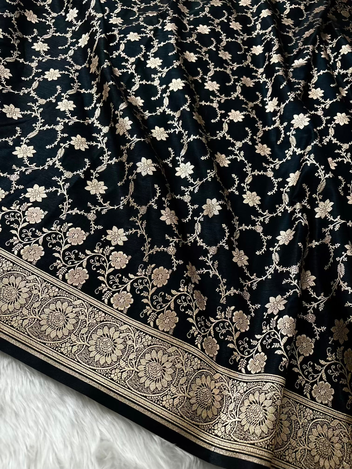 Black Beauty Satin Silk Banarasi Saree Floral Jaal