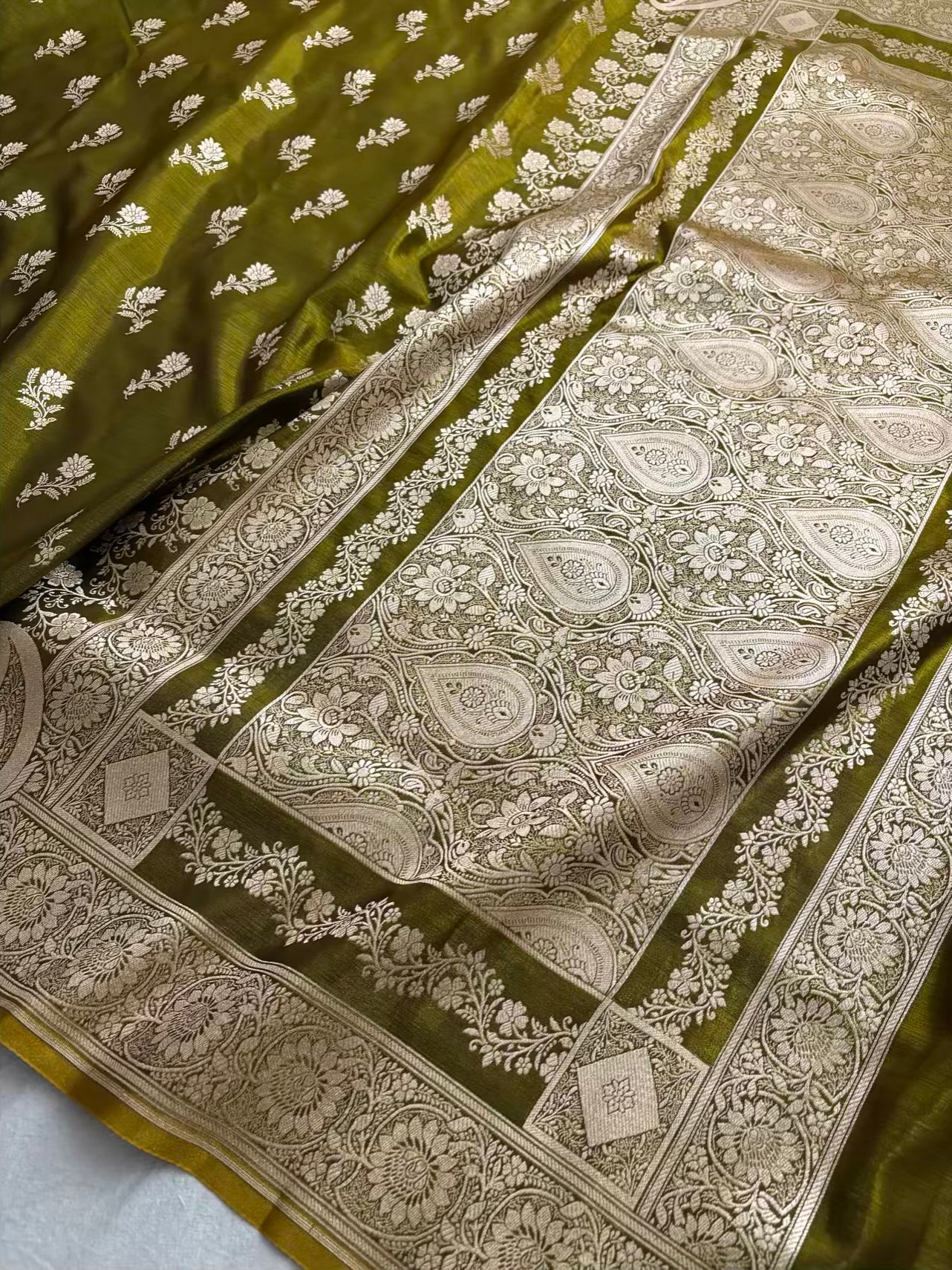 Mehdi Green Satin Silk Banarasi Fancy Saree