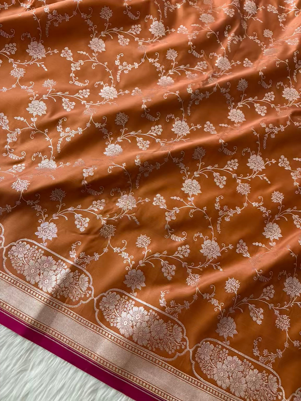 Tusser Soft Kataan Silk Banarasi Saree In Jaal Weaving