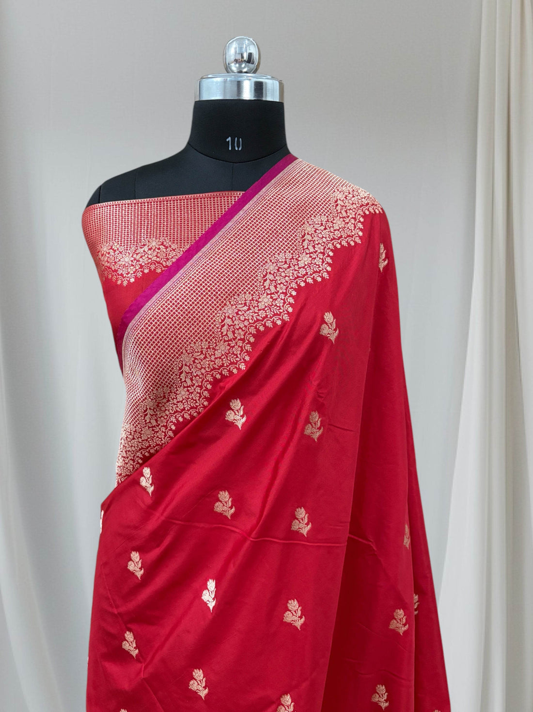 Red Pure Kataan Silk Banarasi Saree - Zohra Silk