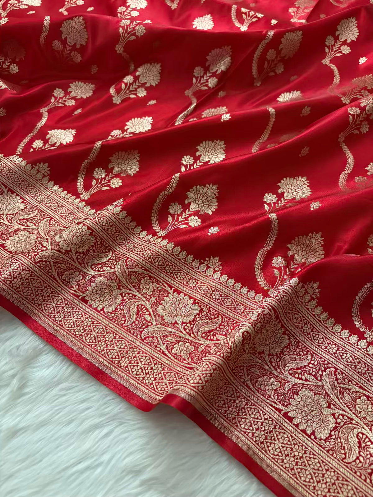 Red Satin Silk Banarasi Saree – Tircha Jaal