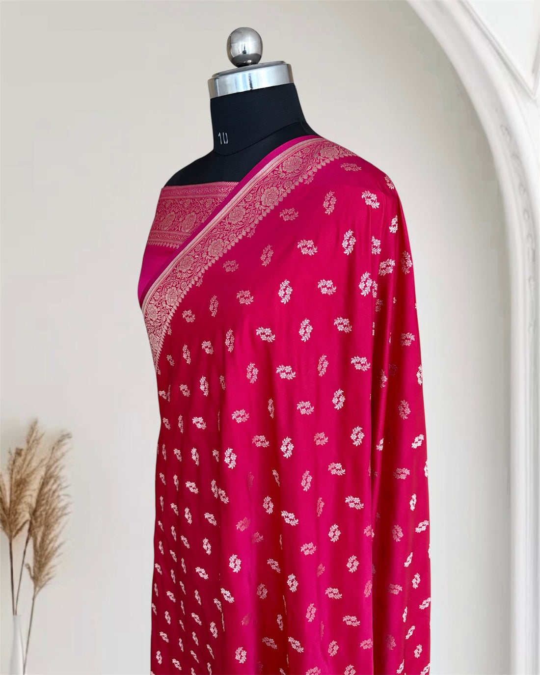 Rani Pink Star Motif Soft Kataan Silk Banarasi Saree In Silver Zari