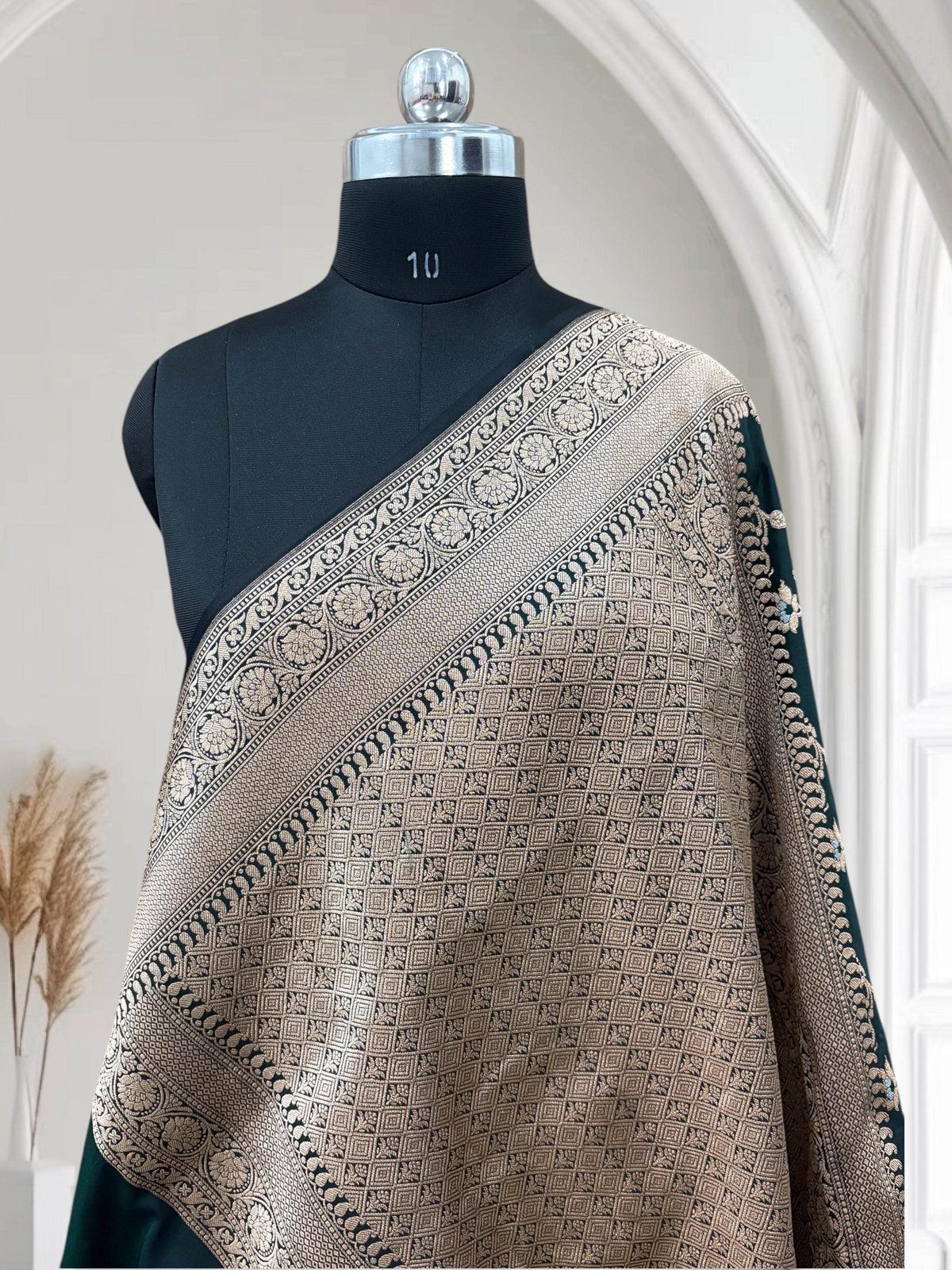 Dark Green Pure Kataan Silk Banarasi Saree with Floral Meena Jaal - Zohra Silk
