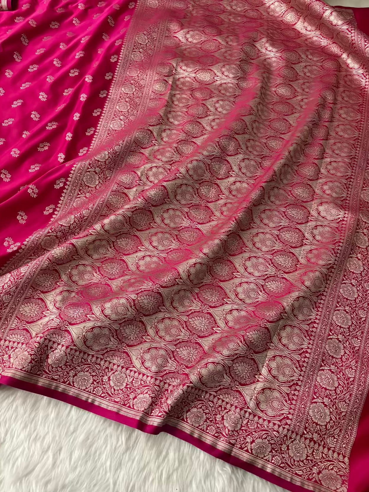 Rani Pink Star Motif Soft Kataan Silk Banarasi Saree In Silver Zari