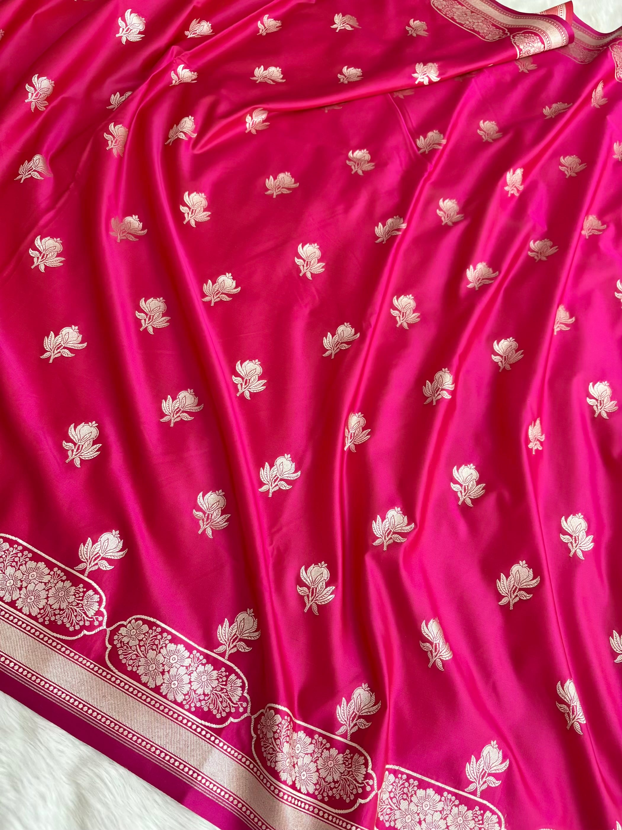 Rani Pink With Red Shaded Soft Kataan Silk Banarasi Saree