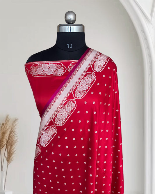 Red Soft Kataan Silk Banarasi Saree In Rose Gold Zari