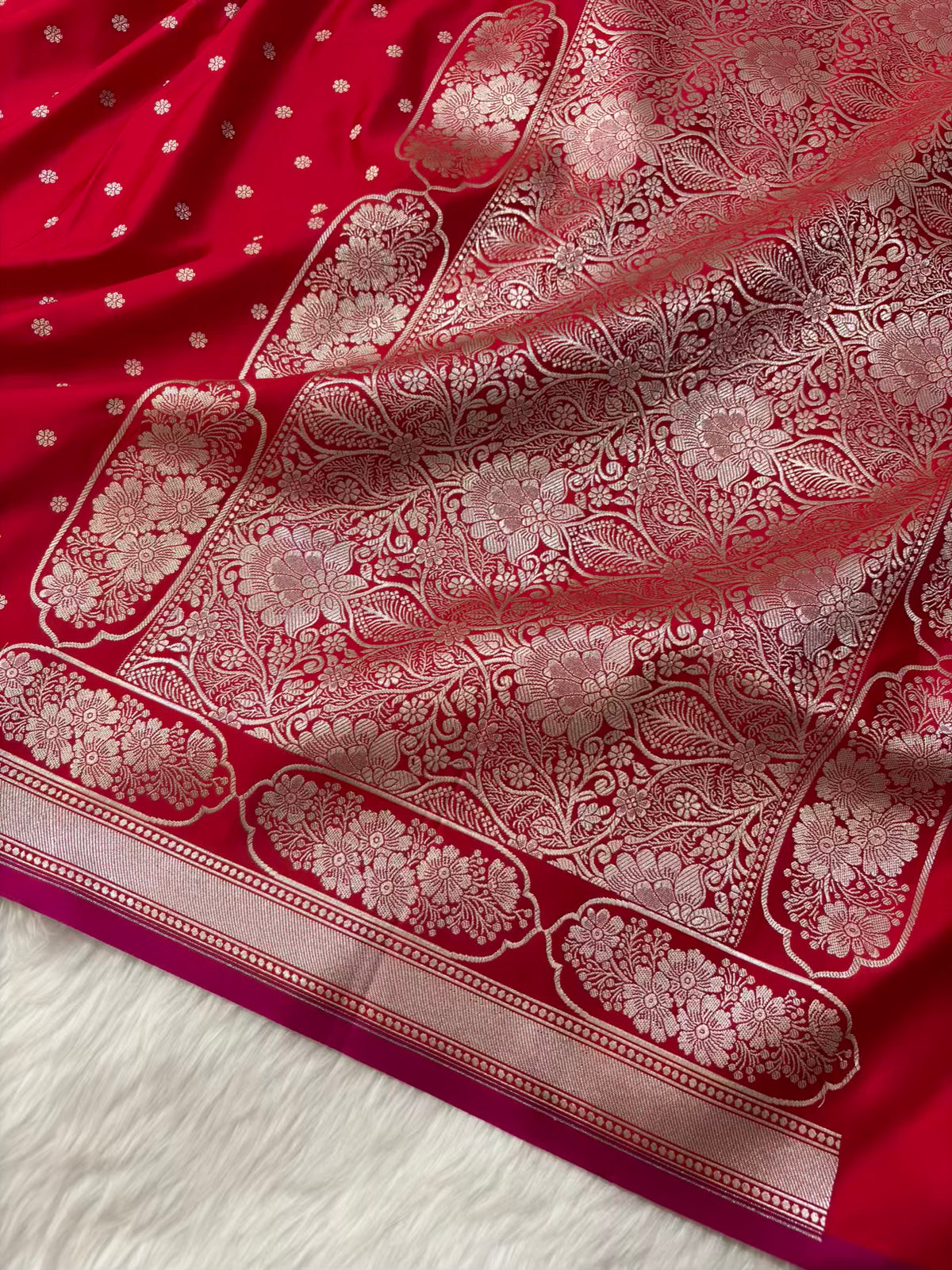 Red Soft Kataan Silk Banarasi Saree In Rose Gold Zari