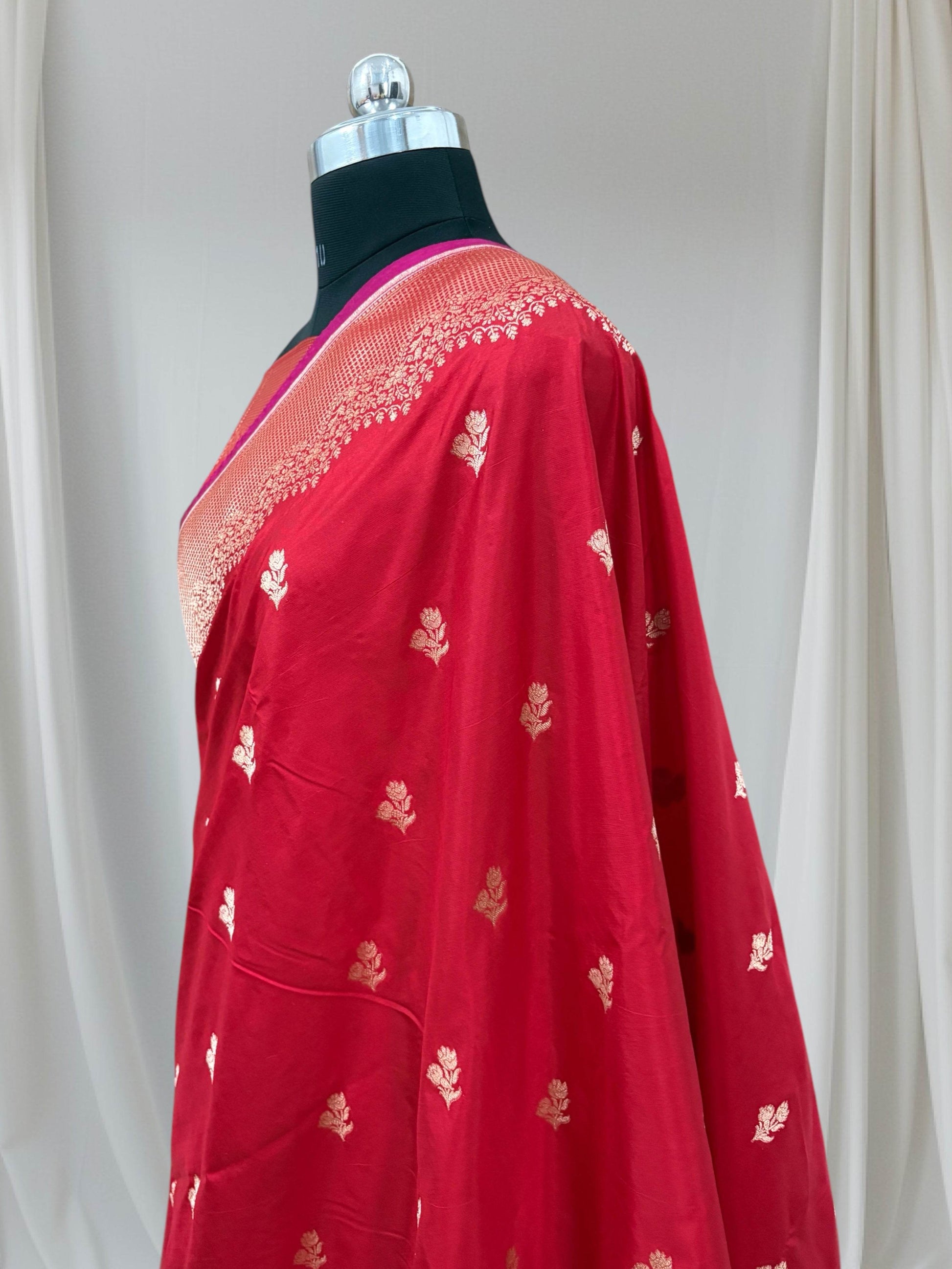Red Pure Kataan Silk Banarasi Saree - Zohra Silk