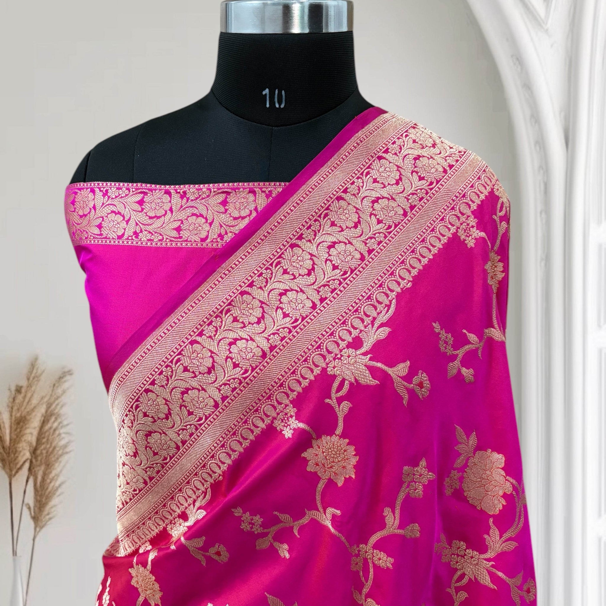 Rich Pink Pure Kataan Silk Banarasi Saree with Simple Floral Jaal - Zohra Silk
