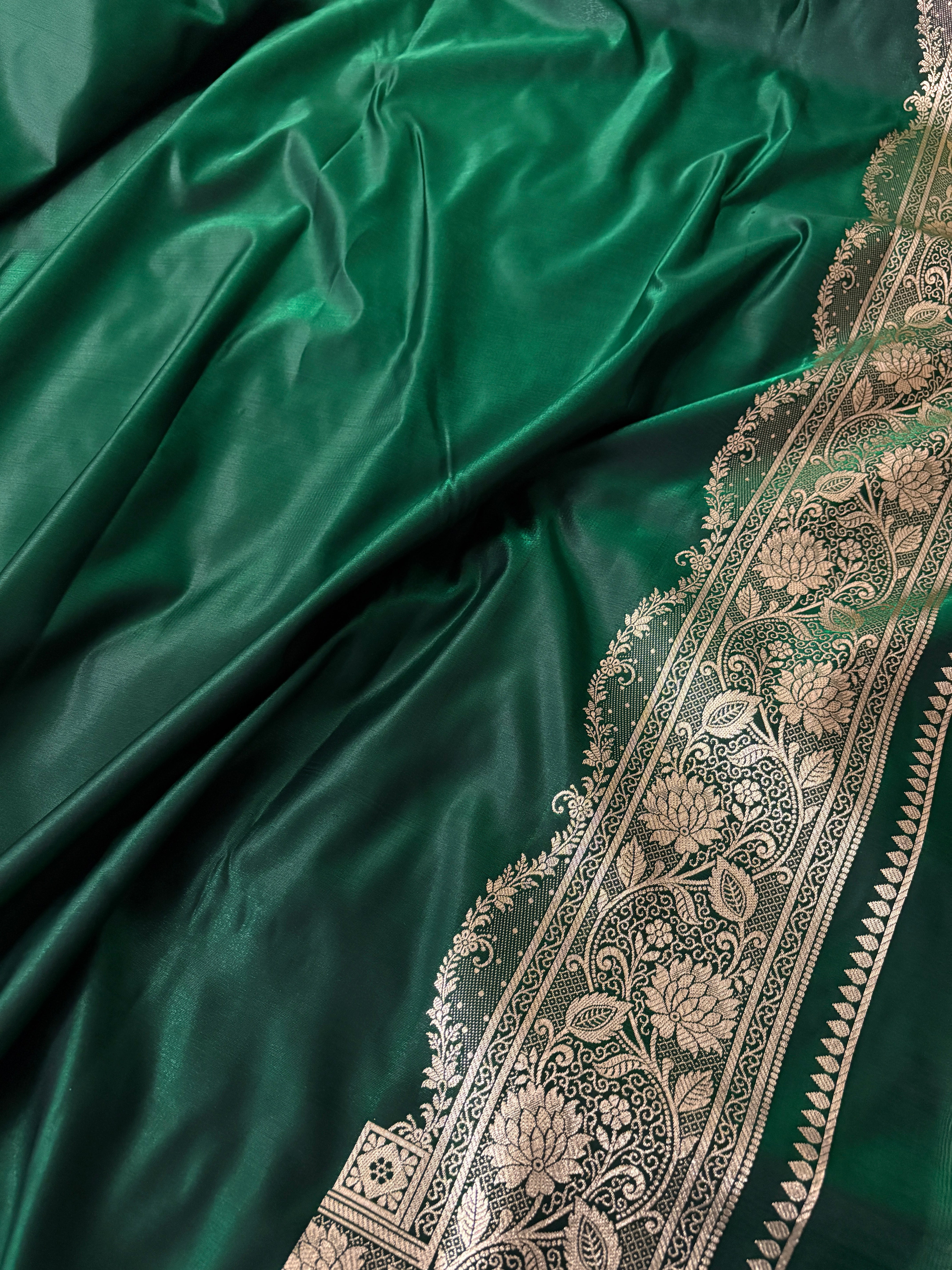 Botel Green Dual Tone Satin Silk Banarasi Saree in Jaal Pattern