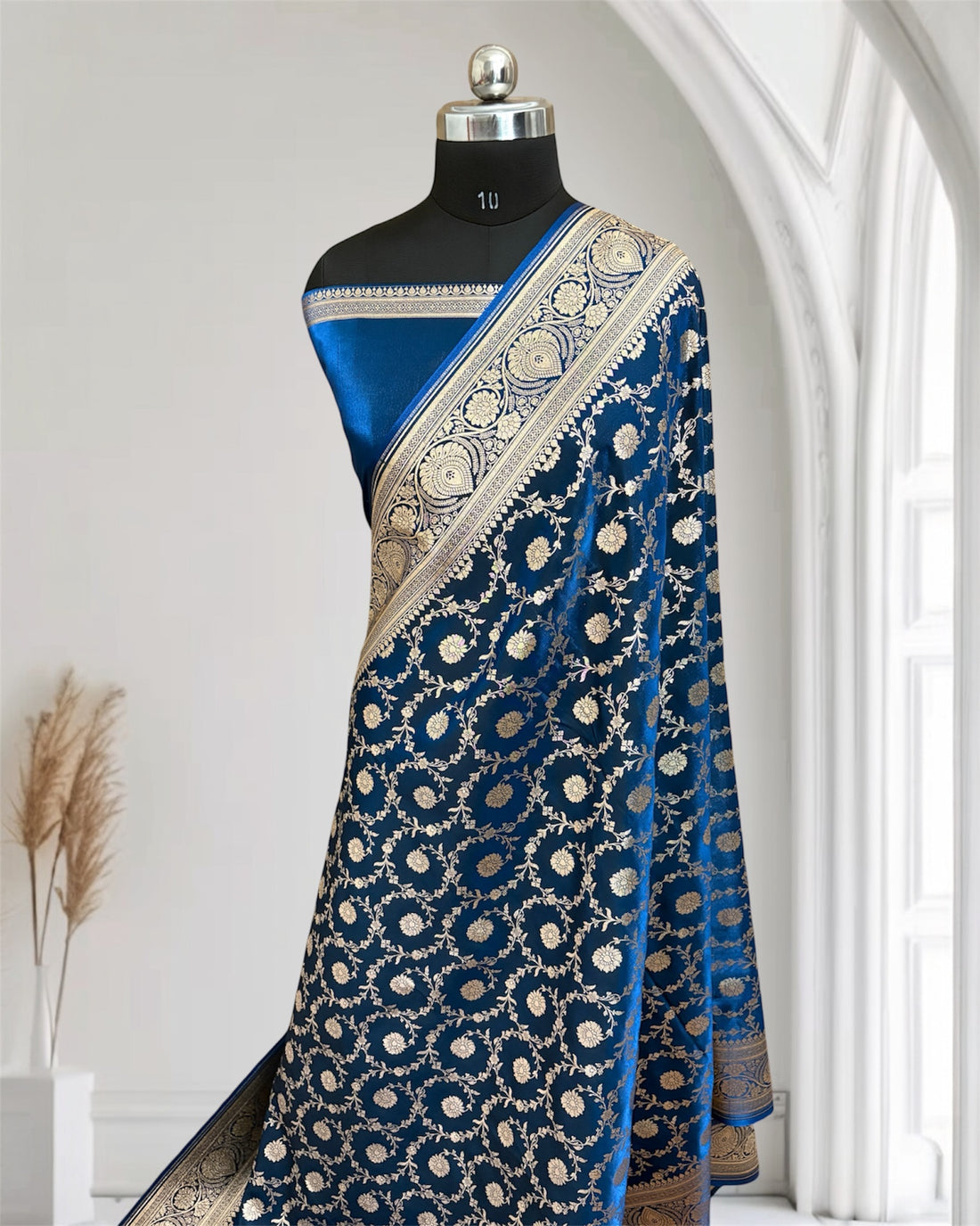 Royal Blue Dual Tone Satin Silk Banarasi Saree in Floral Jaal Pattern