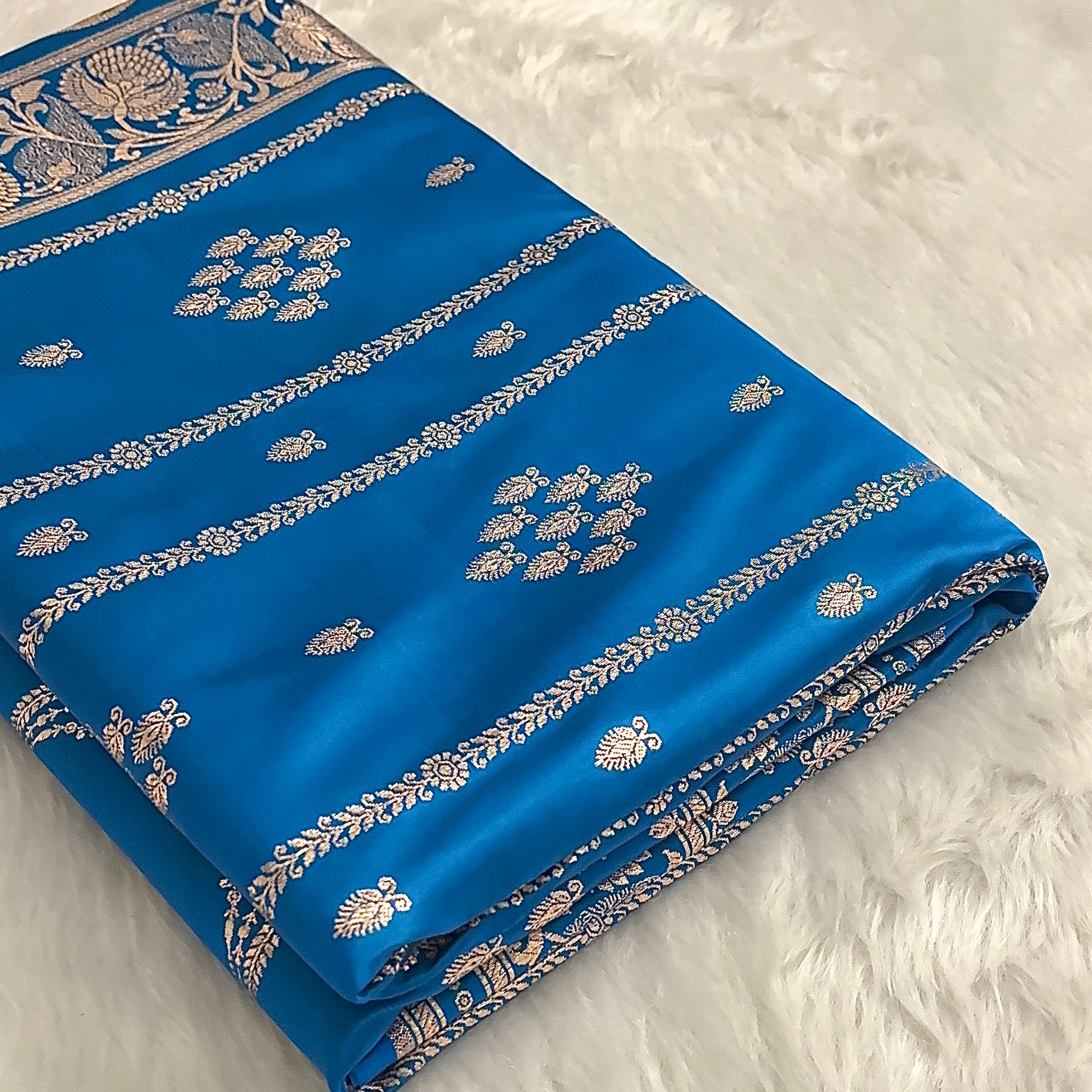 Firozi Kataan Silk Banarasi Saree – Golden Zari Buti with Long Jhalar