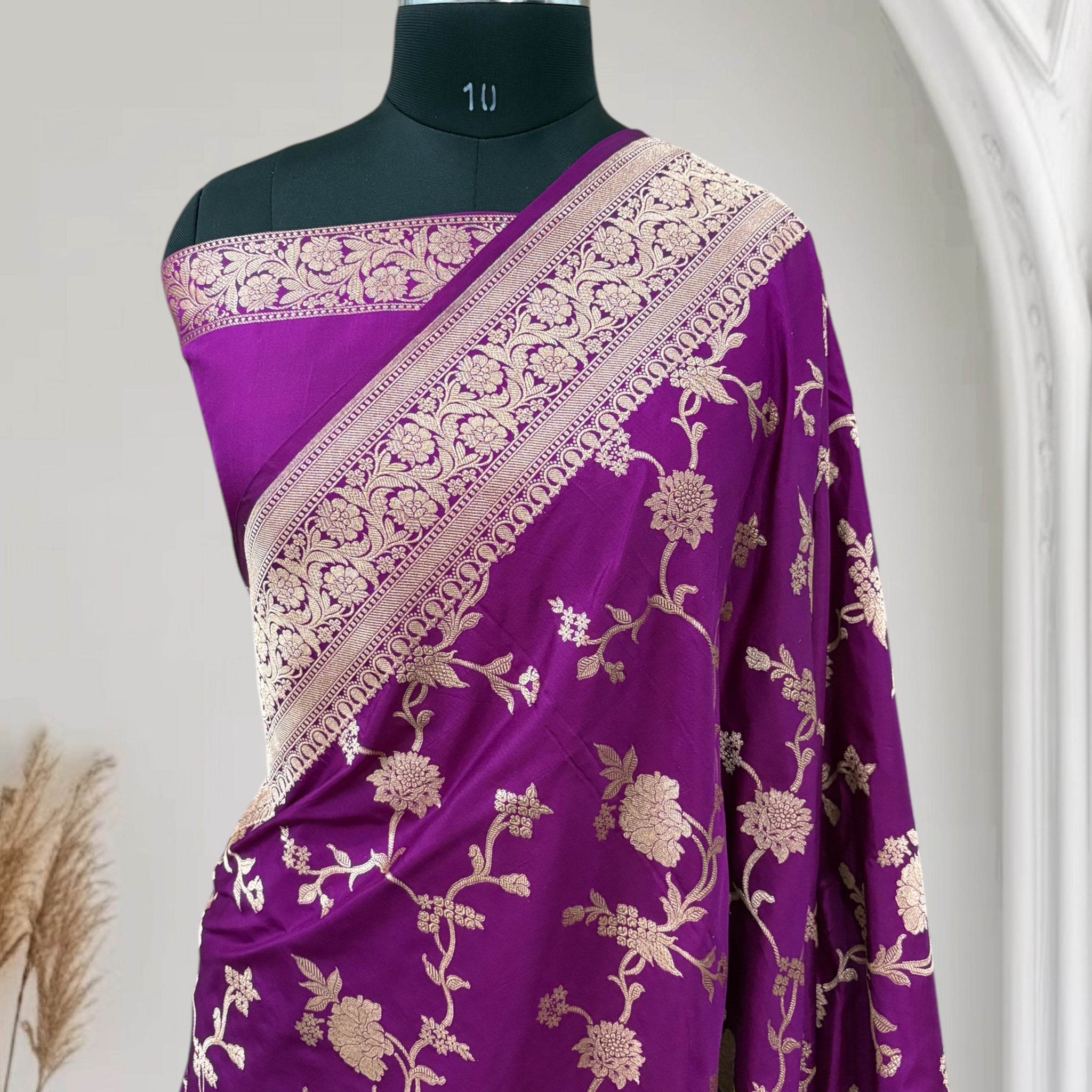 Wine Pure Kataan Silk Banarasi Saree with Simple Floral Jaal - Zohra Silk