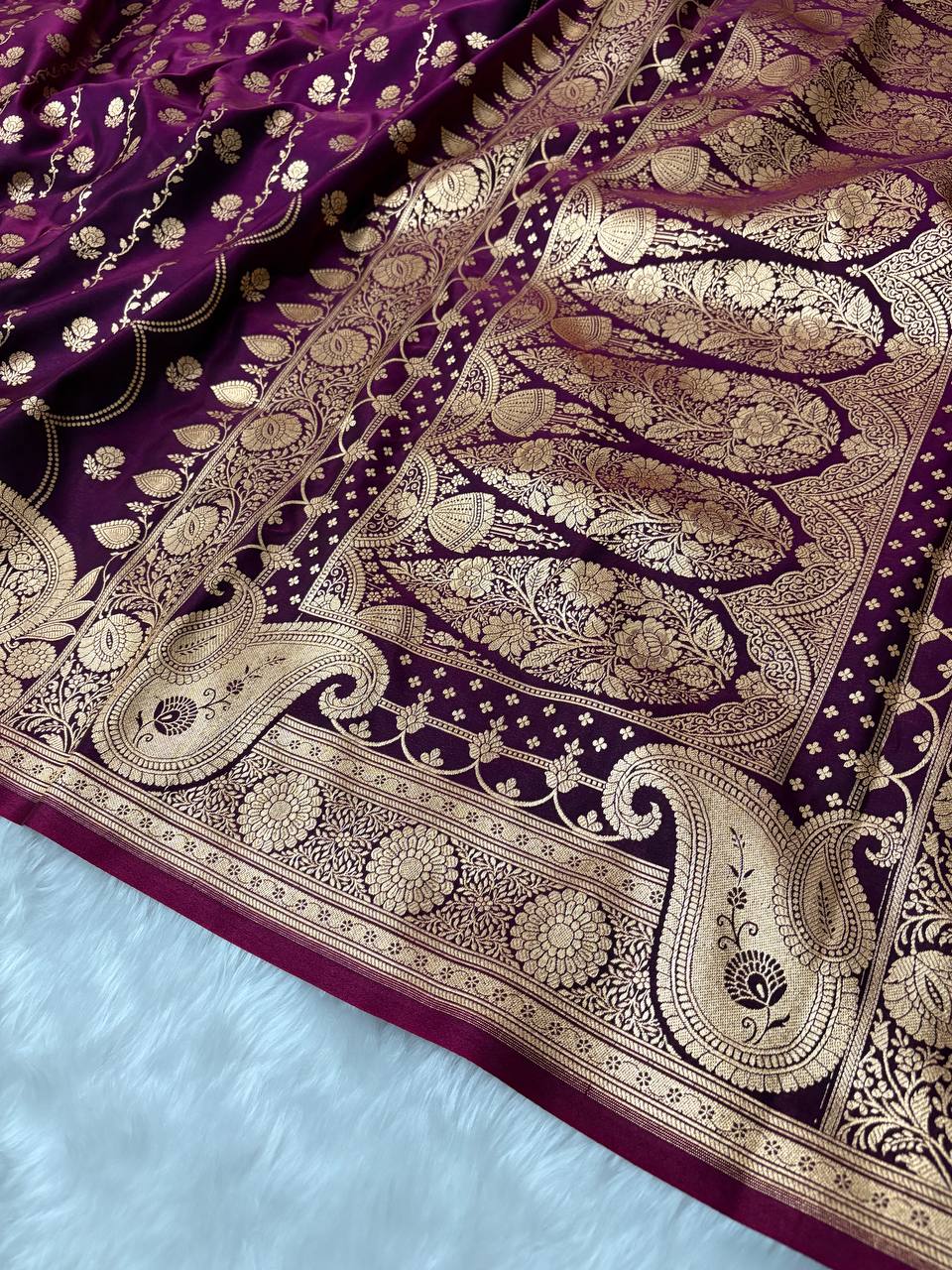 Magenta Araa Jaal Satin Silk Banarasi saree