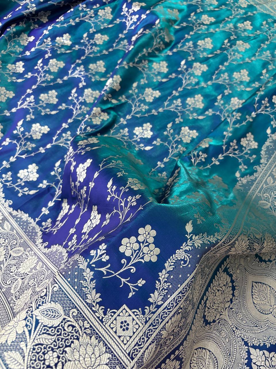 Dual Tone Blue-Green Satin Silk Banarasi Saree in jaal Pattern