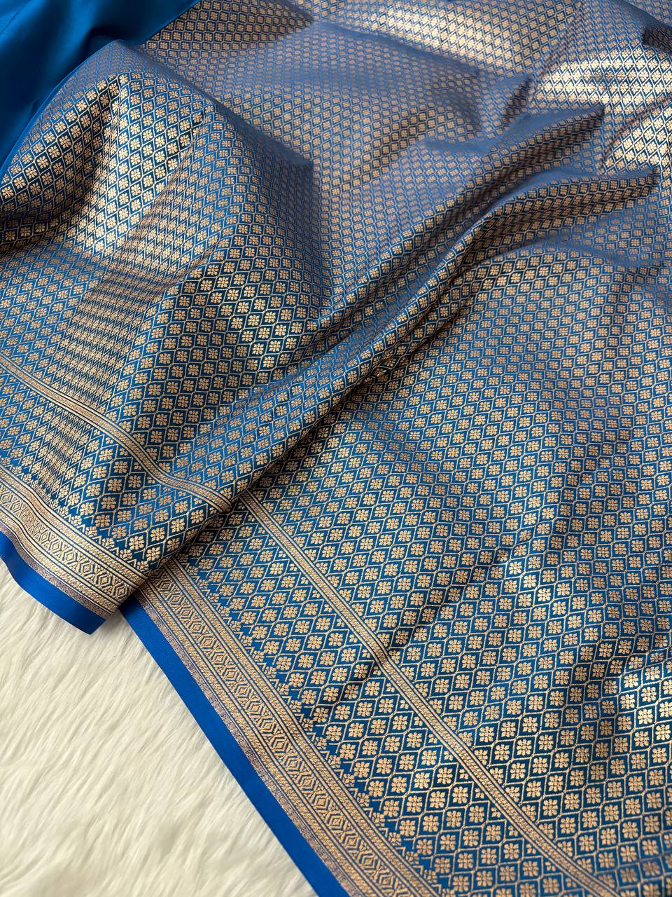 Firozi Kataan Silk Banarasi Saree – Golden Zari Buti with Long Jhalar