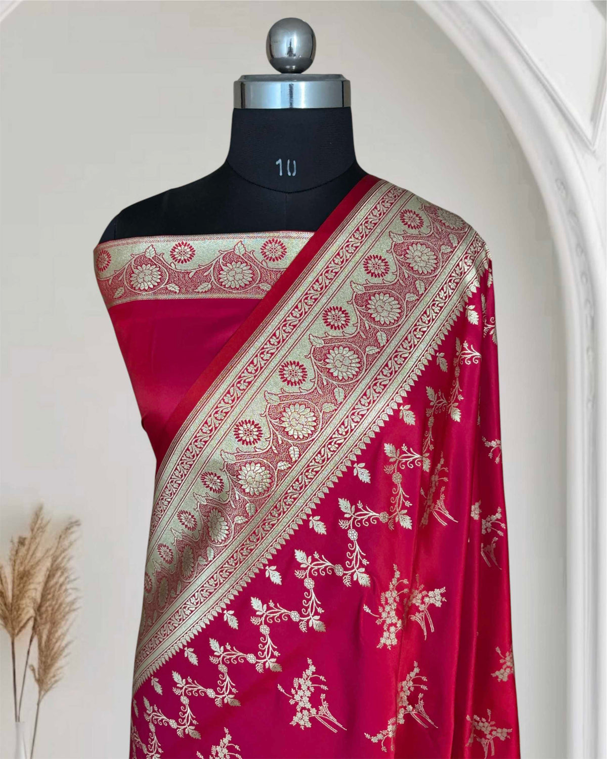 Red Pink Shaded Soft Kataan Silk Banarasi Saree Light Gold Work