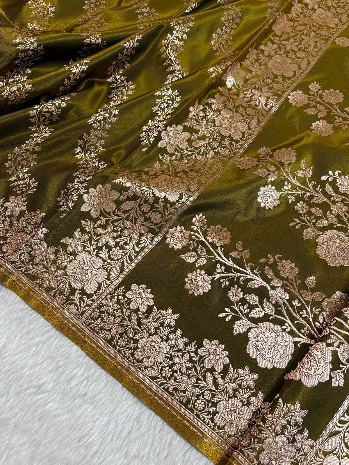 Laheriya Jaal Satin Silk Banarasi Saree Mehdi Green Shades