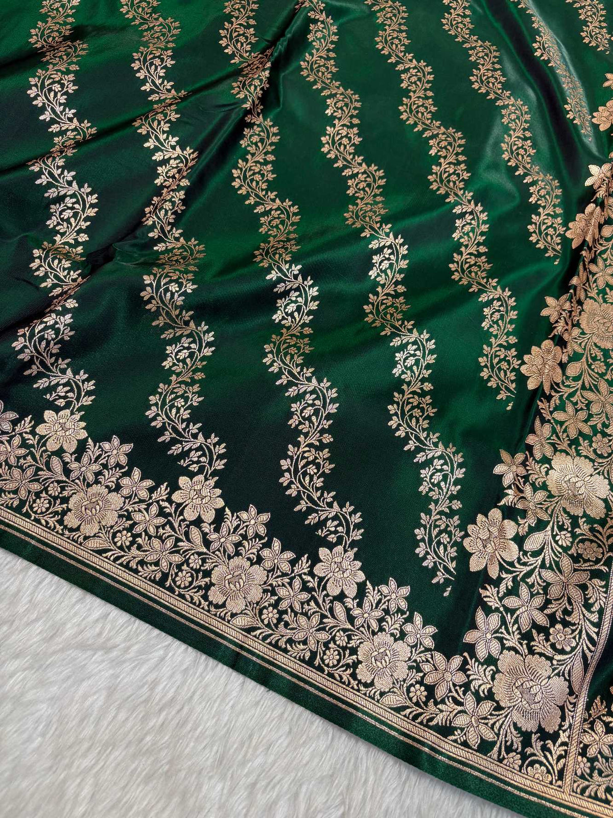 Laheriya Jaal Satin Silk Banarasi Saree Botel Green Shades