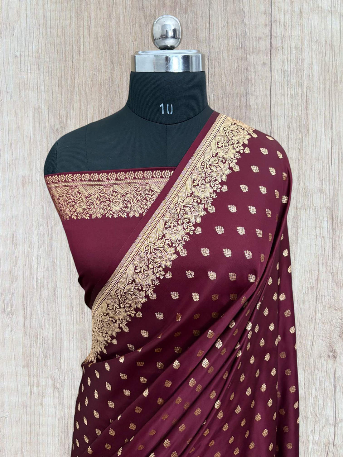 Garnet Kataan Silk Banarasi Saree – Golden Zari Small Motif