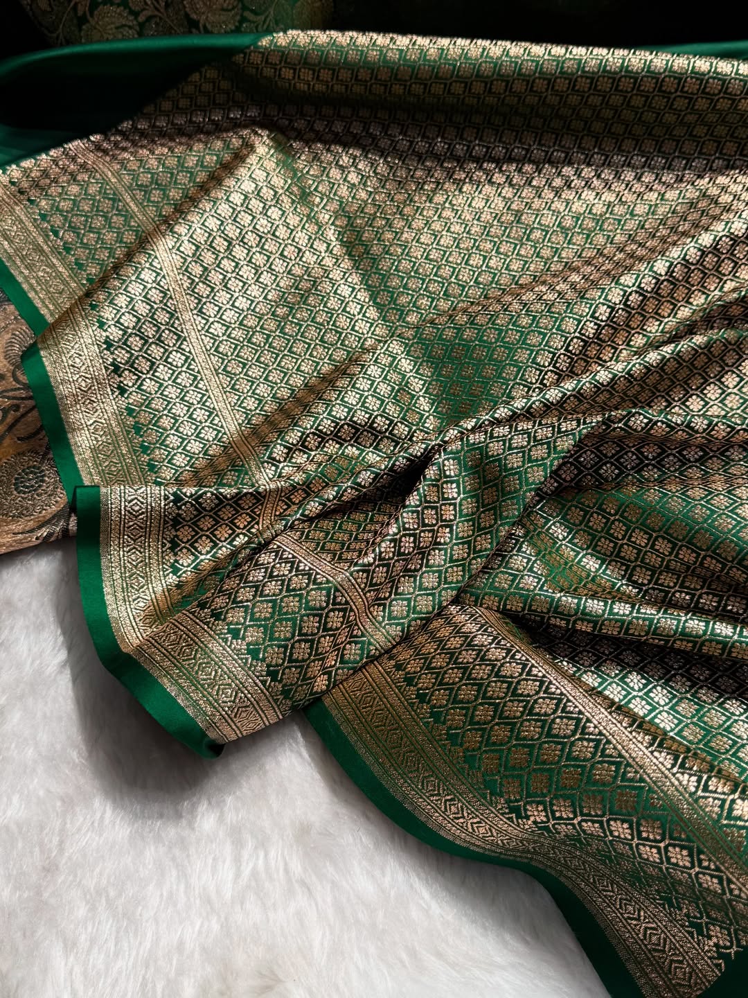 Bottle Green Kataan Silk Banarasi Saree – Golden Zari Buti