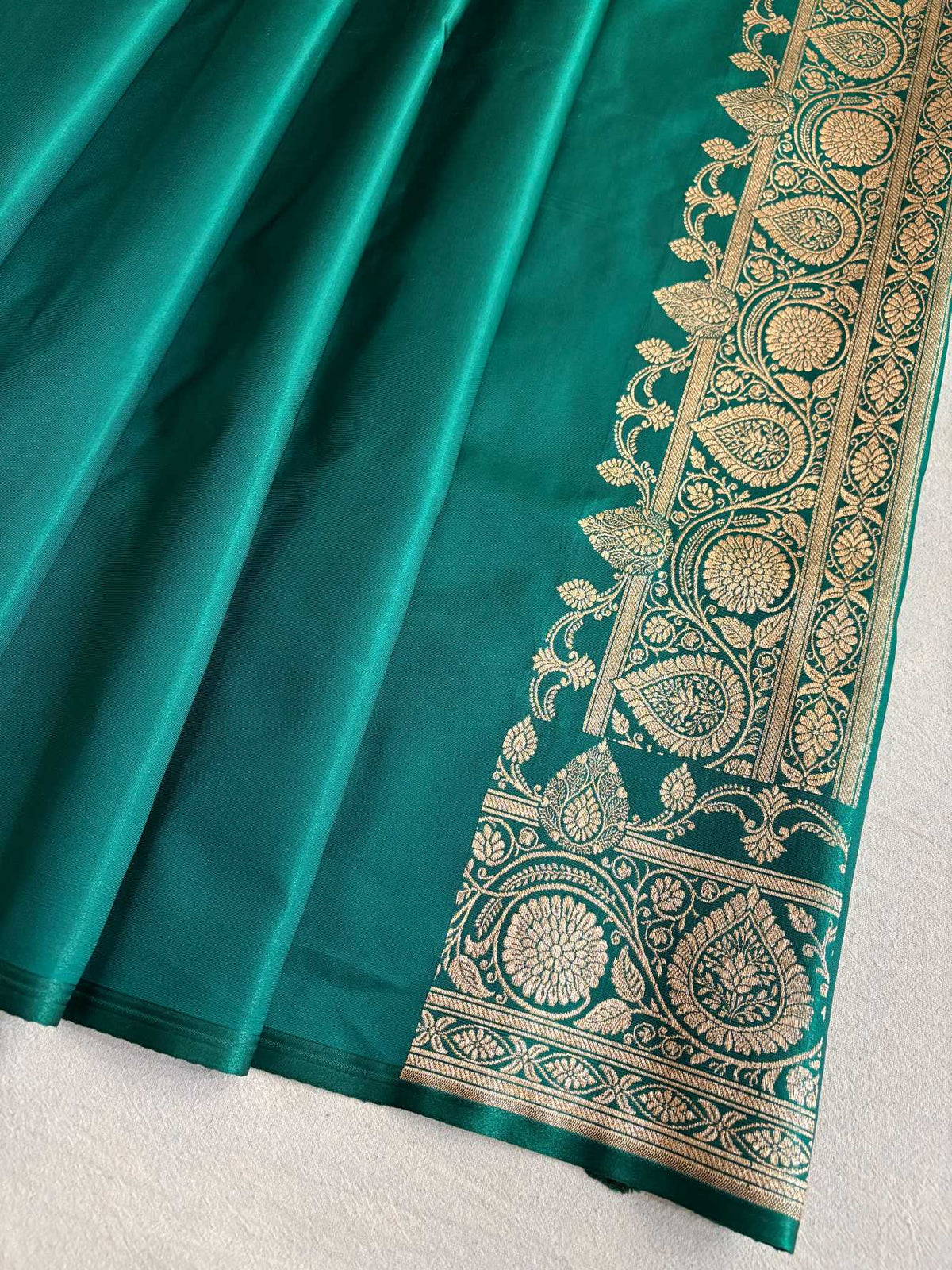 Rama Green Bel Jaal Satin Silk Banarasi Saree