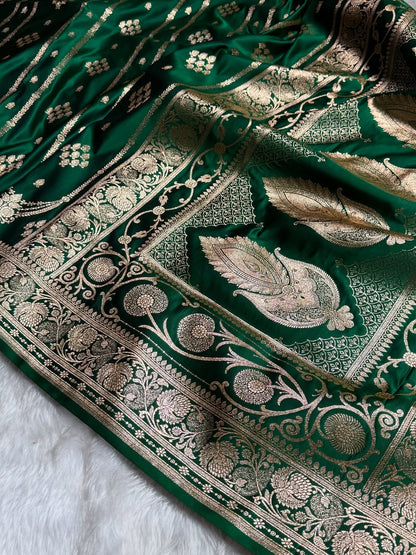 Bottle Green Kataan Silk Banarasi Saree – Golden Zari Buti